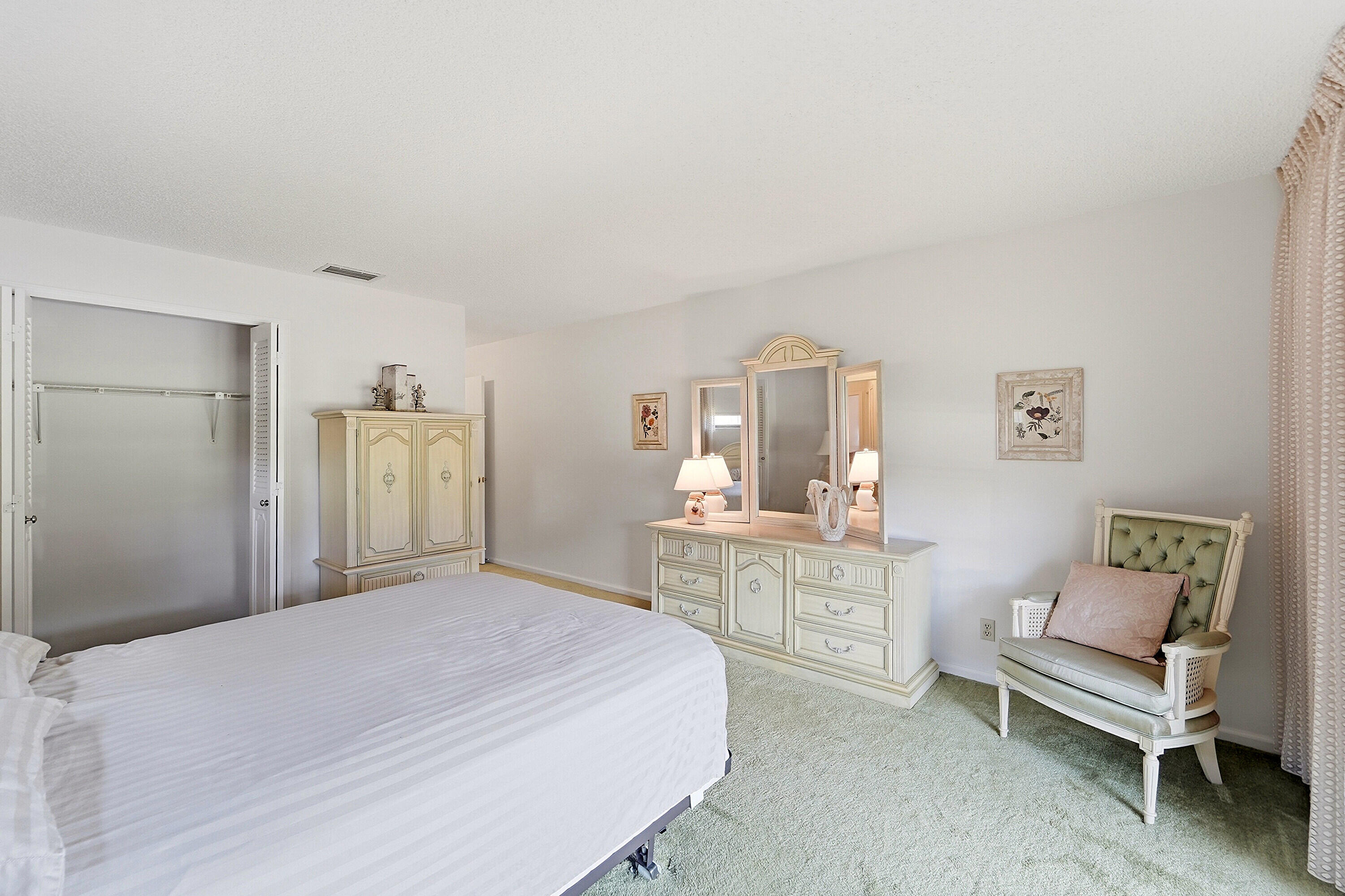 GREENTREE VILLAS CONDO - Residential