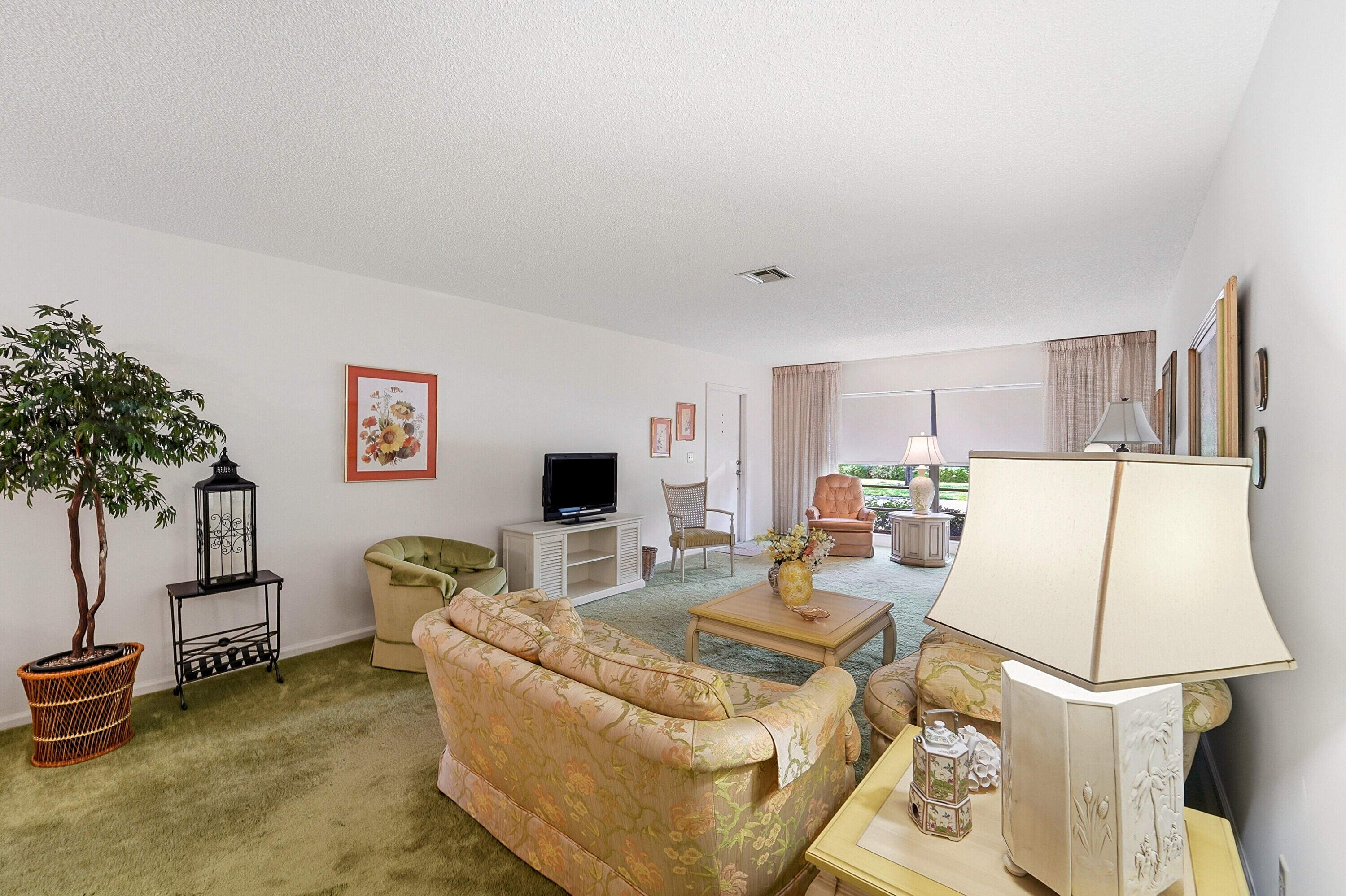 GREENTREE VILLAS CONDO - Residential