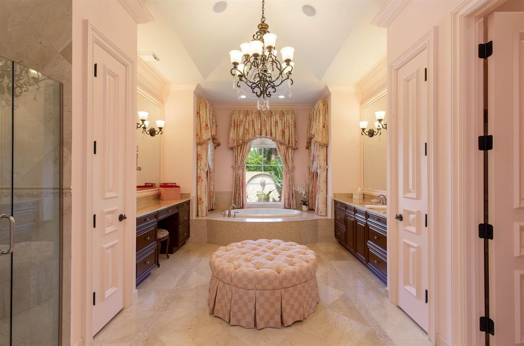 MIZNER ESTATES OF PALM BEACH POLO & COUN - Residential