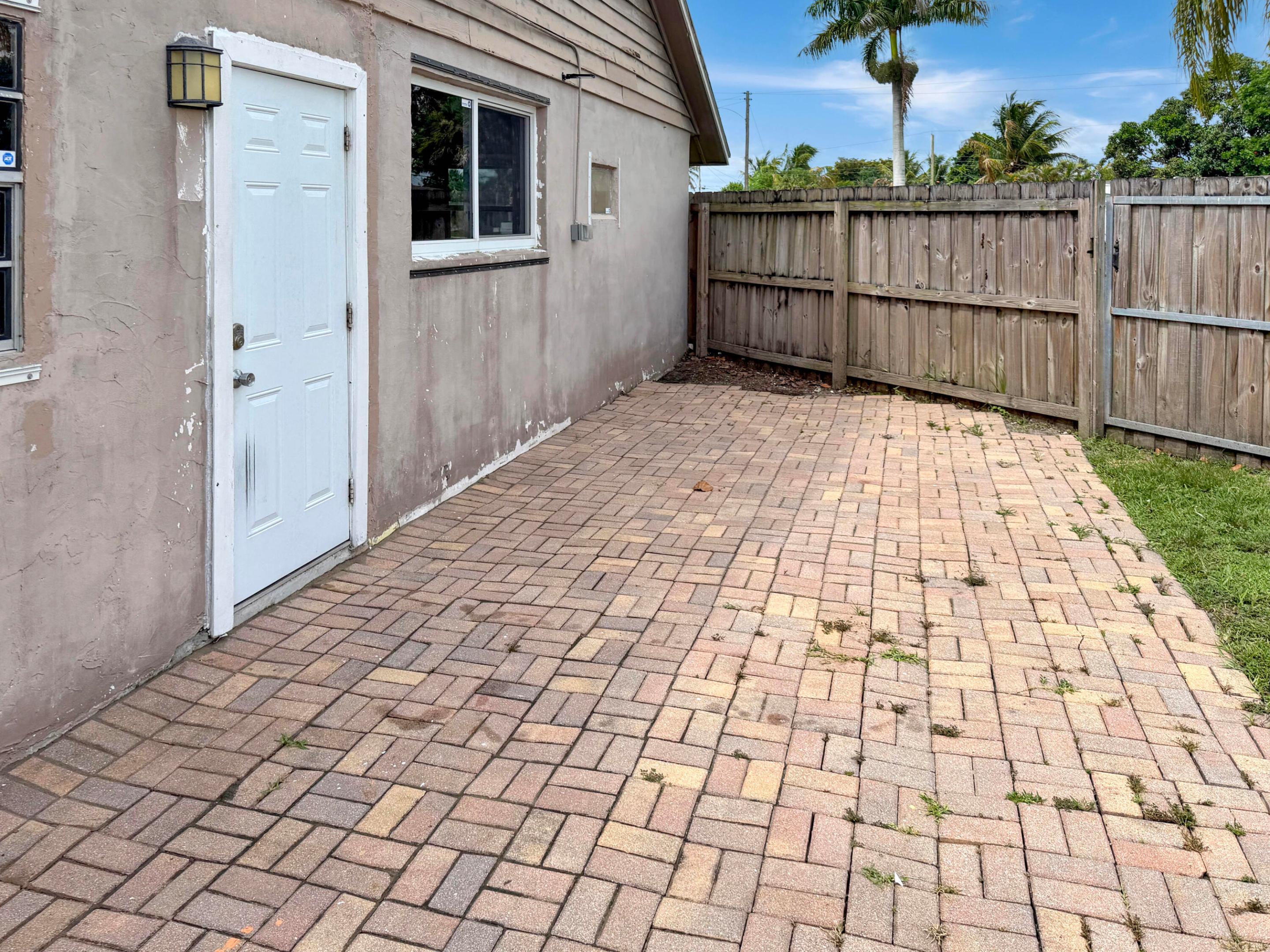 PALM BEACH COLONY SECS 1 AND 2 - Residential