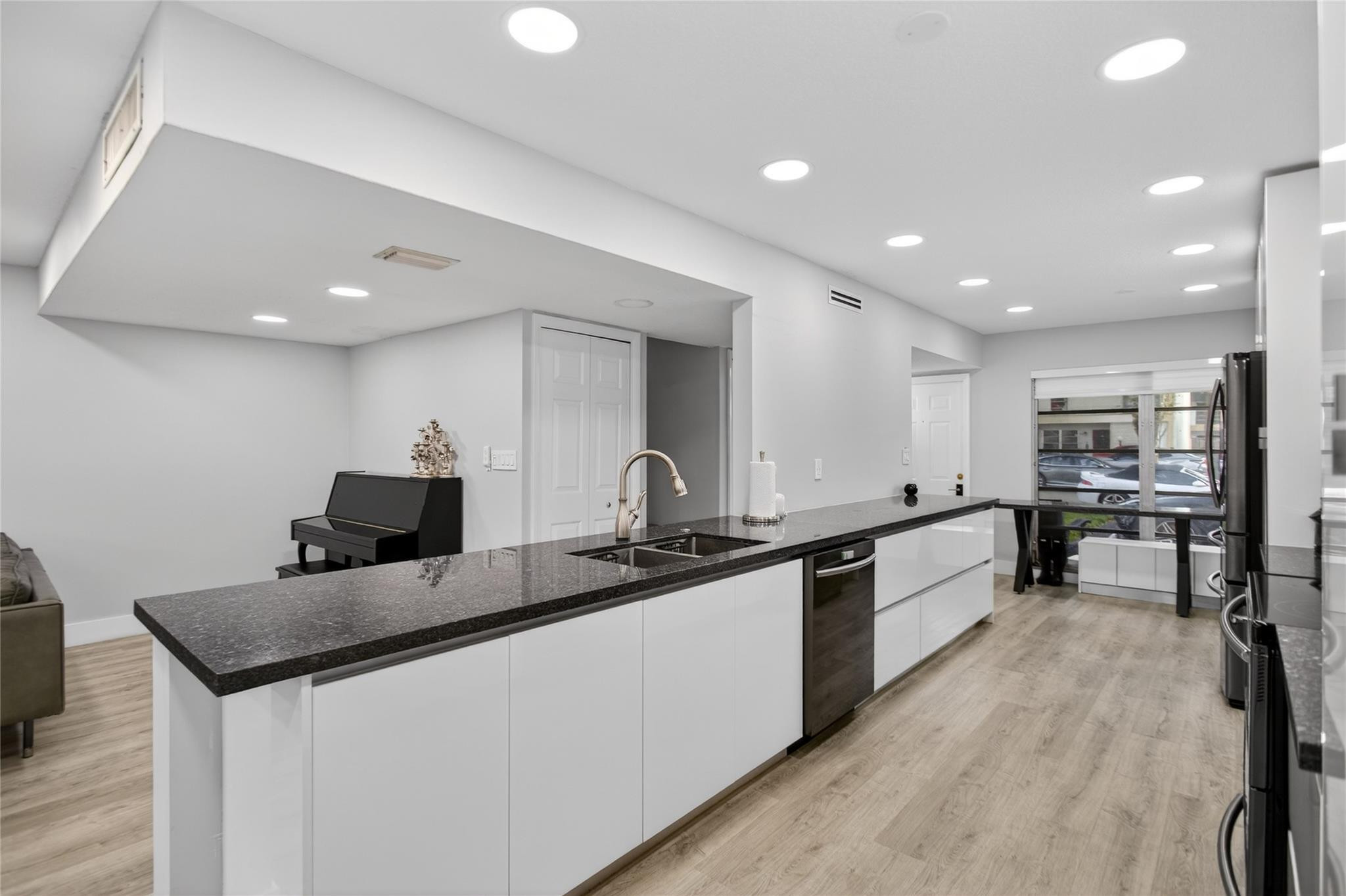Hollywood Gardens - Residential
