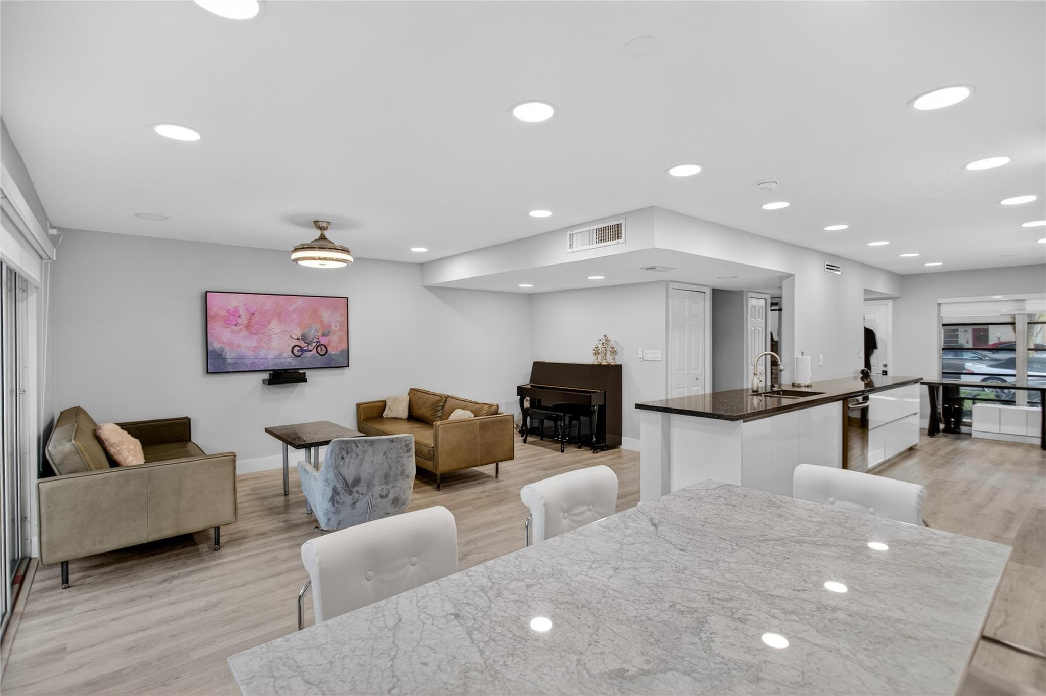 Hollywood Gardens - Residential