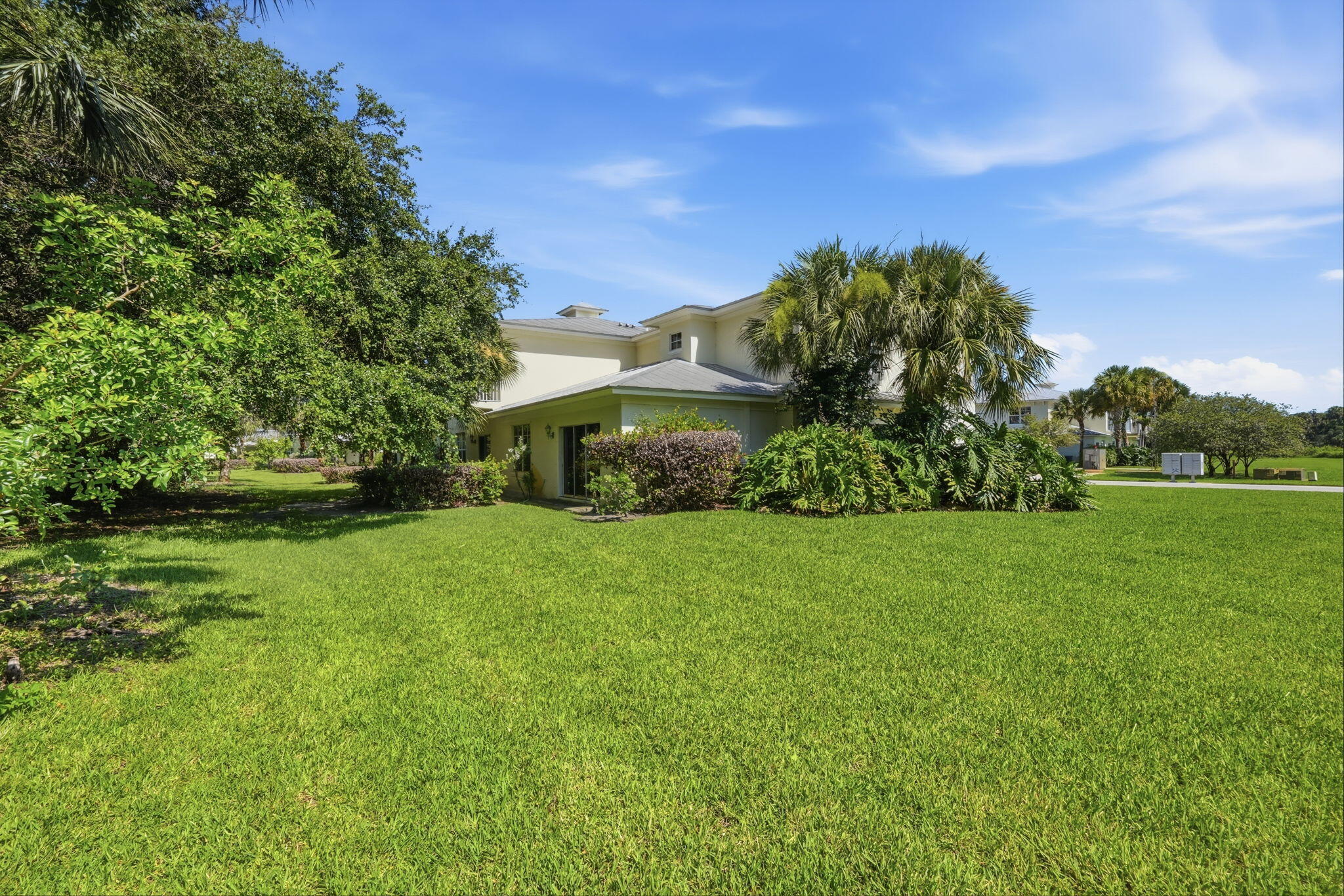 RIVER OAKS - Residential