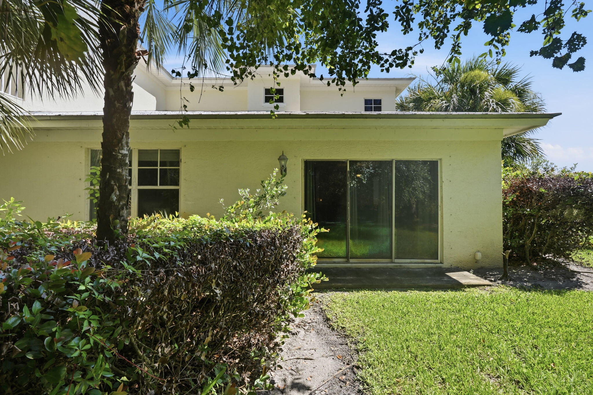 RIVER OAKS - Residential