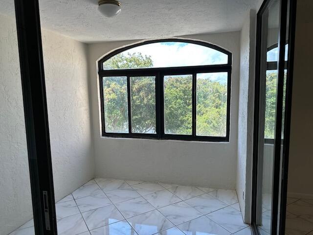 LAVERS DELRAY RACQUET CLUB CONDO - Residential Lease