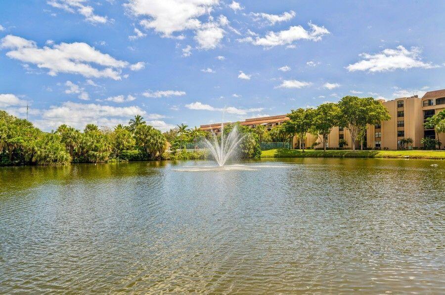 LAVERS DELRAY RACQUET CLUB CONDO - Residential Lease