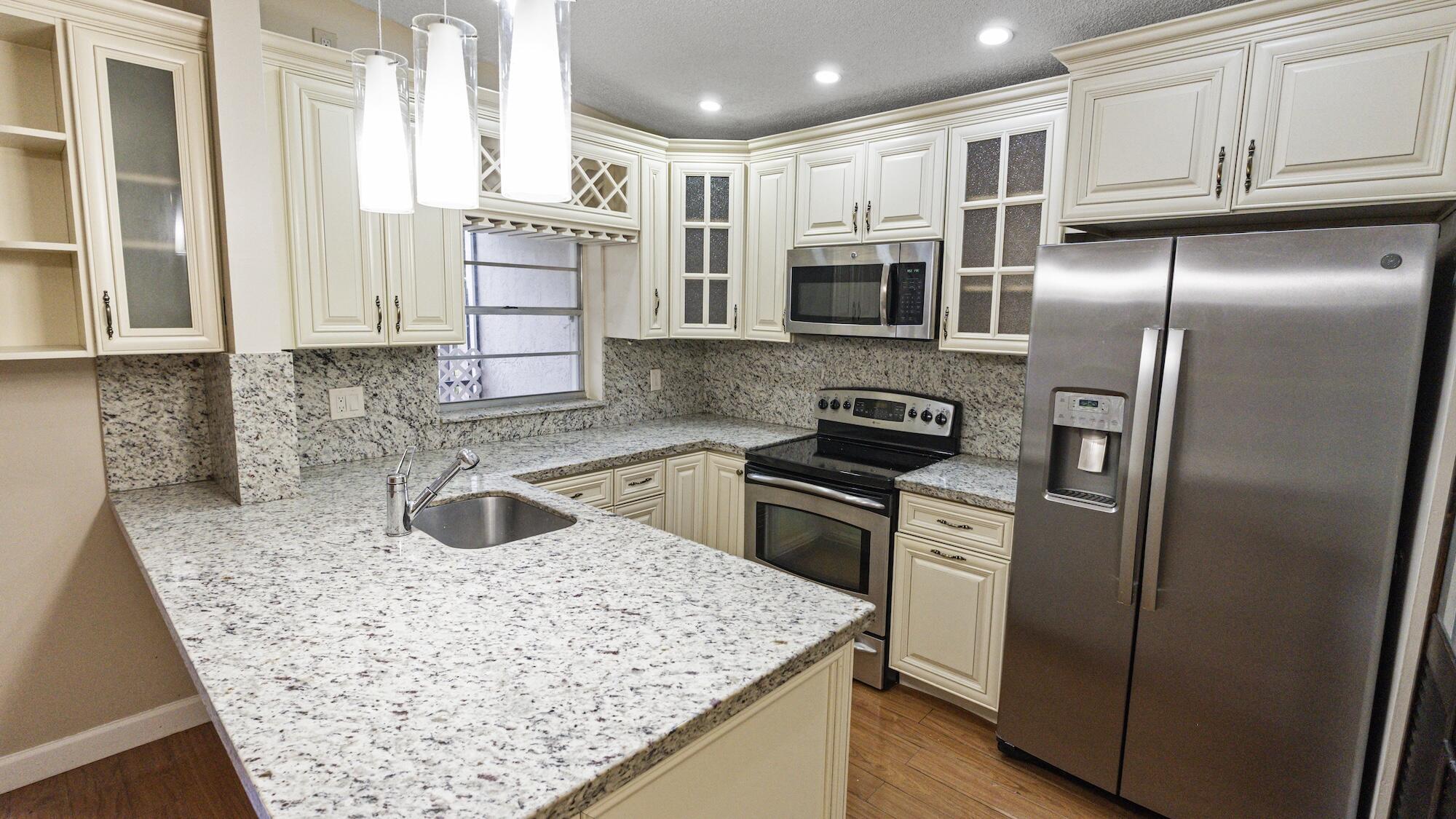 WOODGATE CONDOMINIUM 31 - Residential