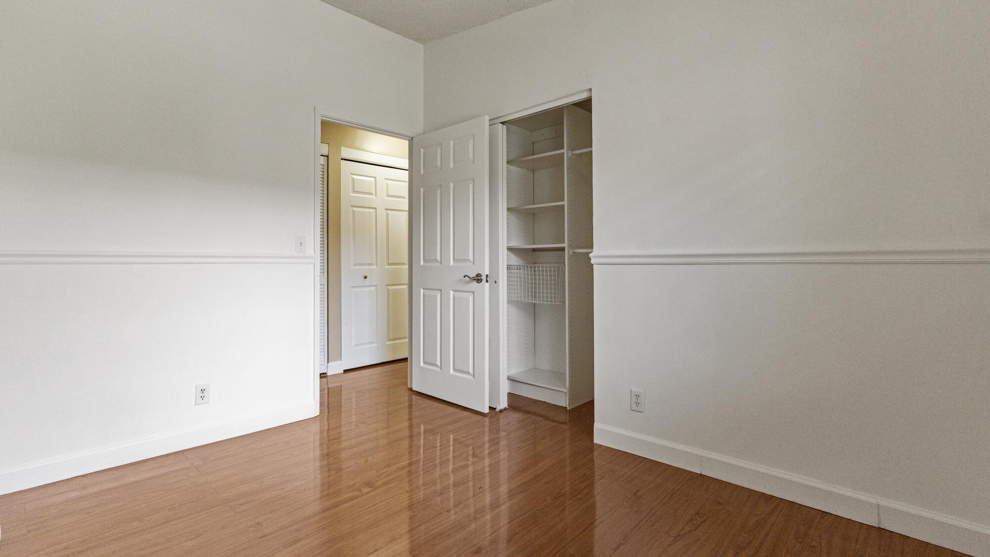 WOODGATE CONDOMINIUM 31 - Residential