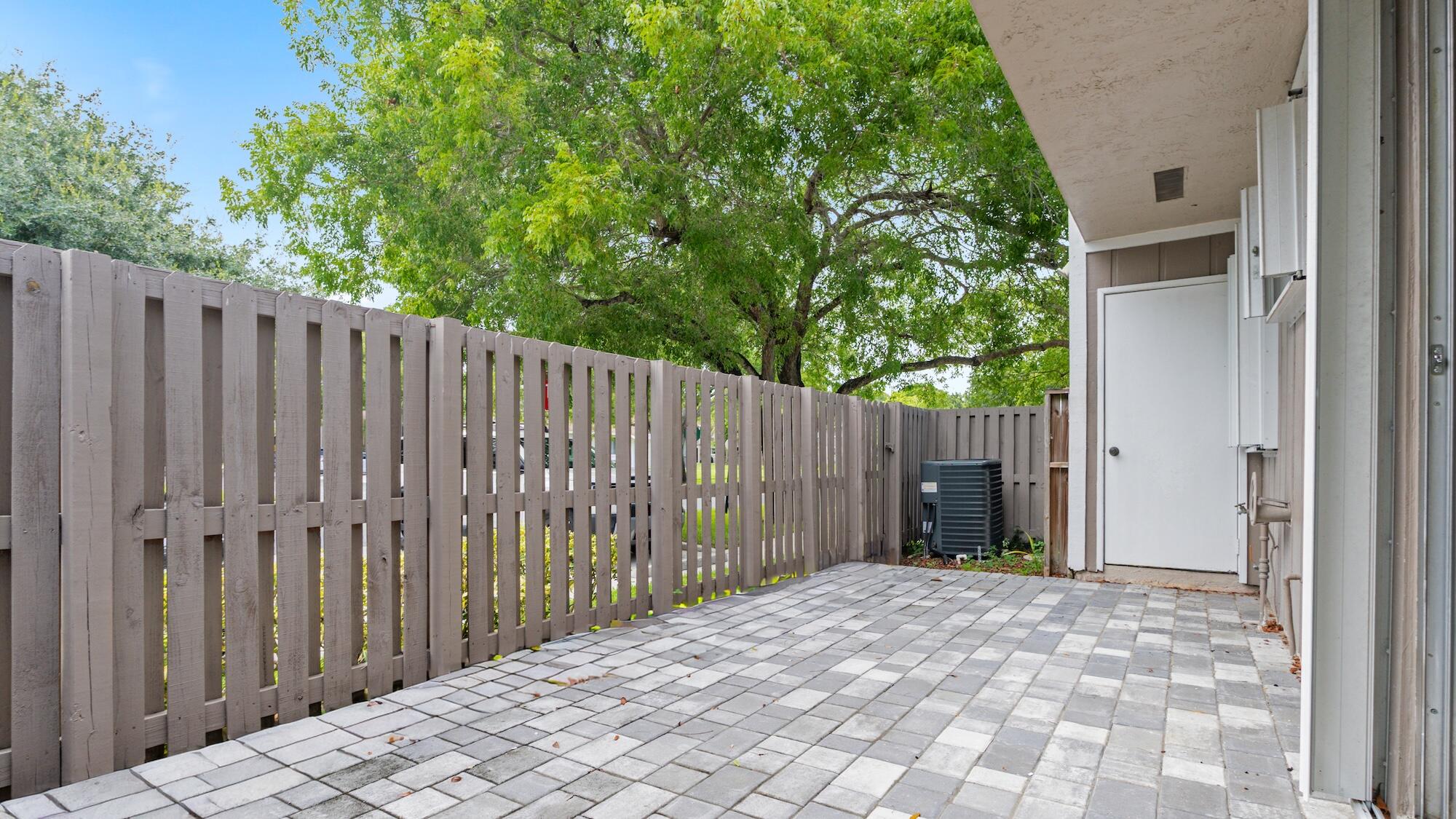 WOODGATE CONDOMINIUM 31 - Residential