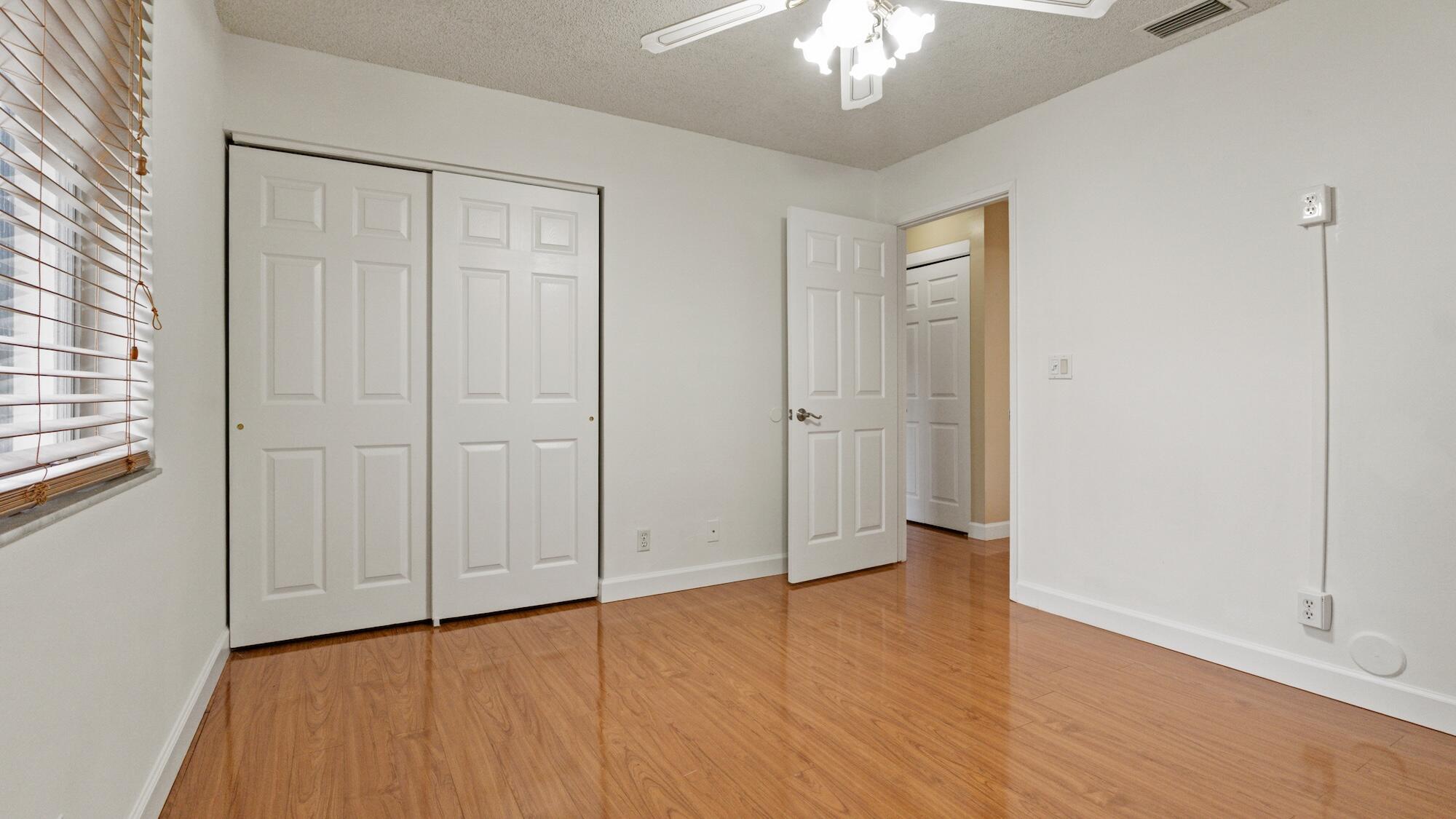 WOODGATE CONDOMINIUM 31 - Residential