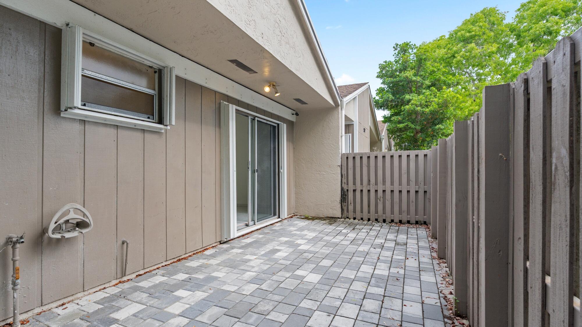 WOODGATE CONDOMINIUM 31 - Residential