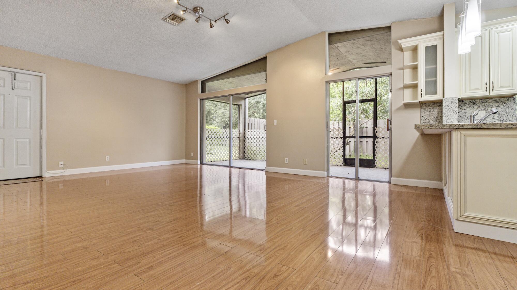 WOODGATE CONDOMINIUM 31 - Residential