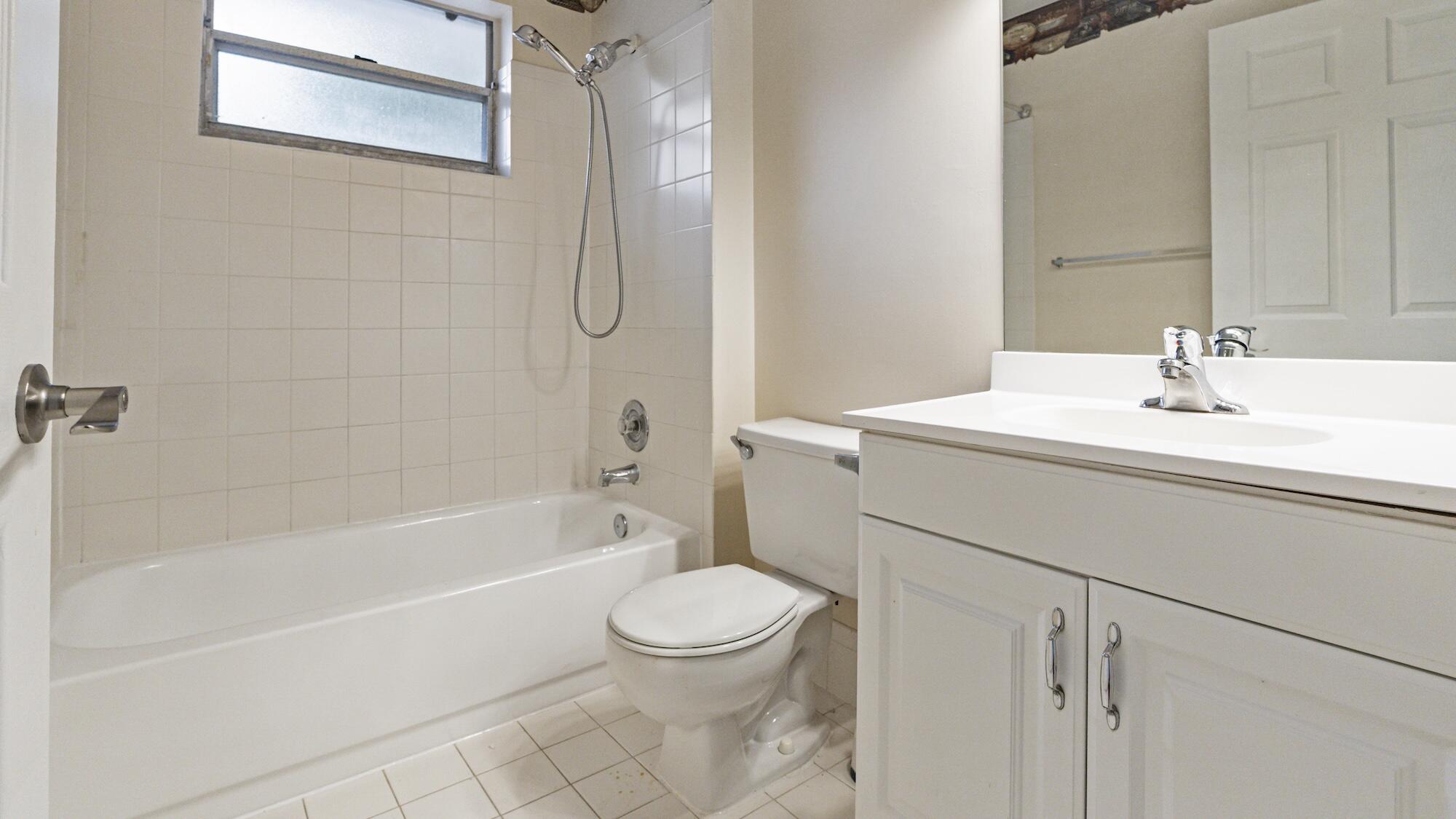 WOODGATE CONDOMINIUM 31 - Residential