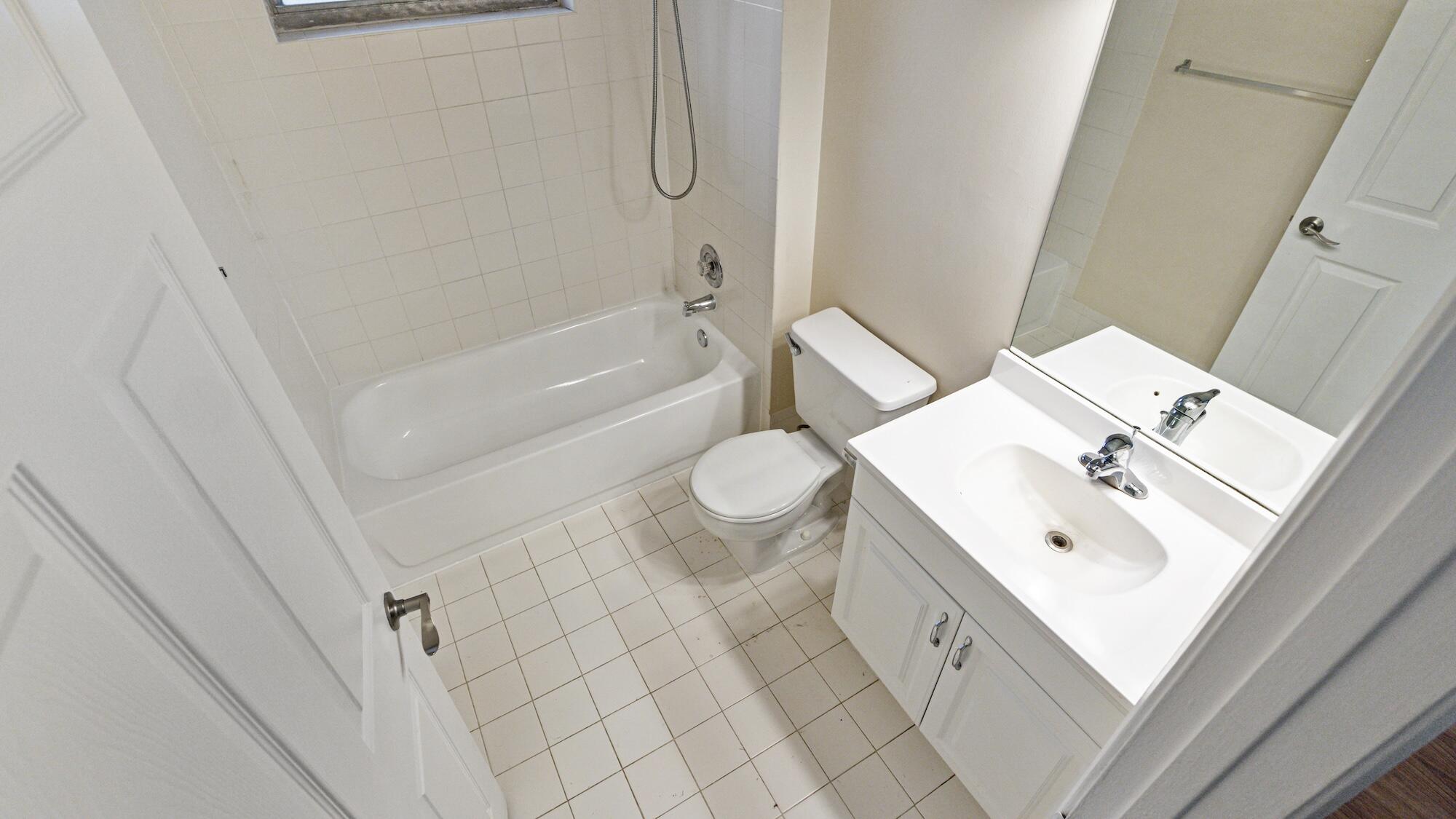WOODGATE CONDOMINIUM 31 - Residential