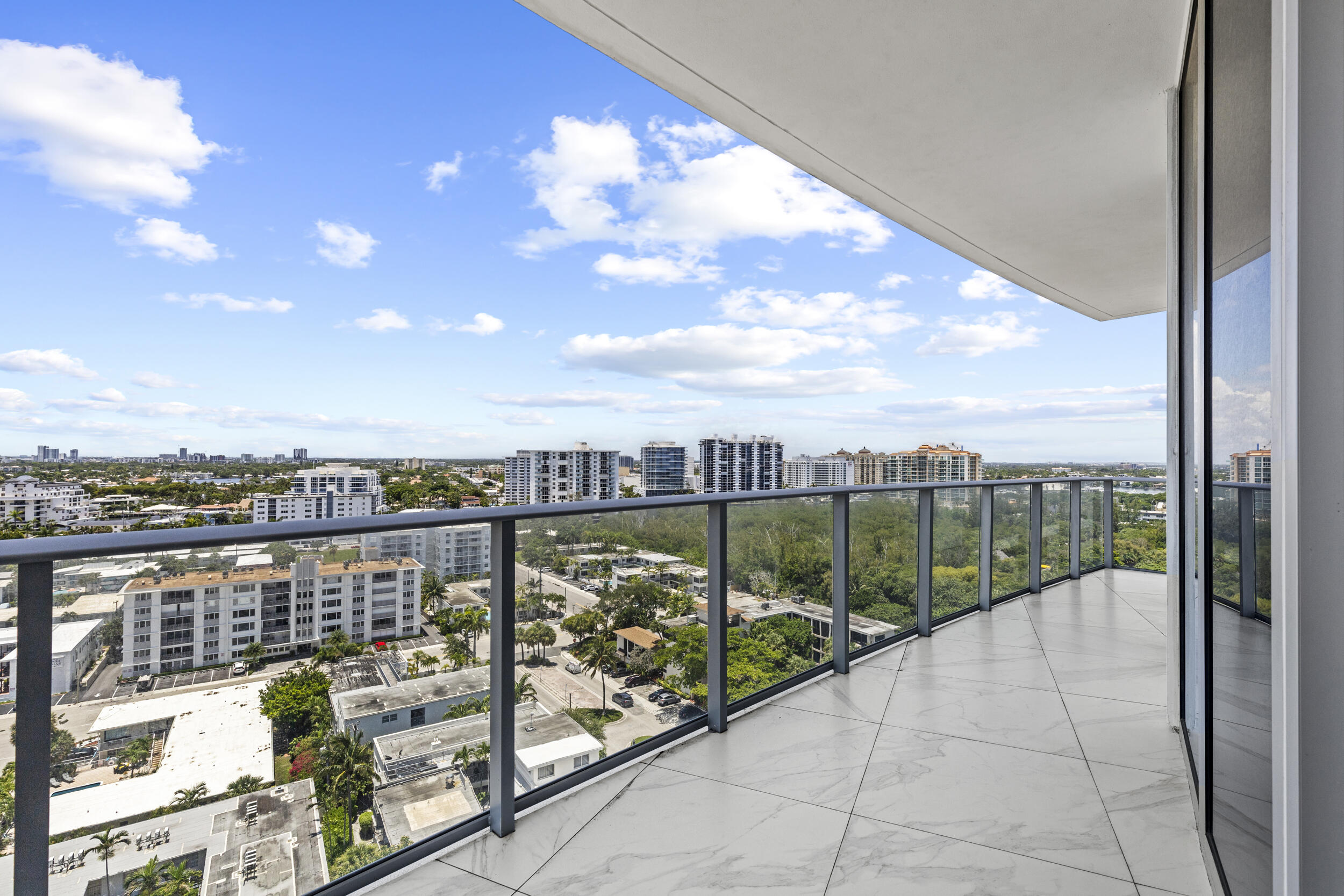PARAMOUNT FT LAUDERDALE CONDO - Residential Lease