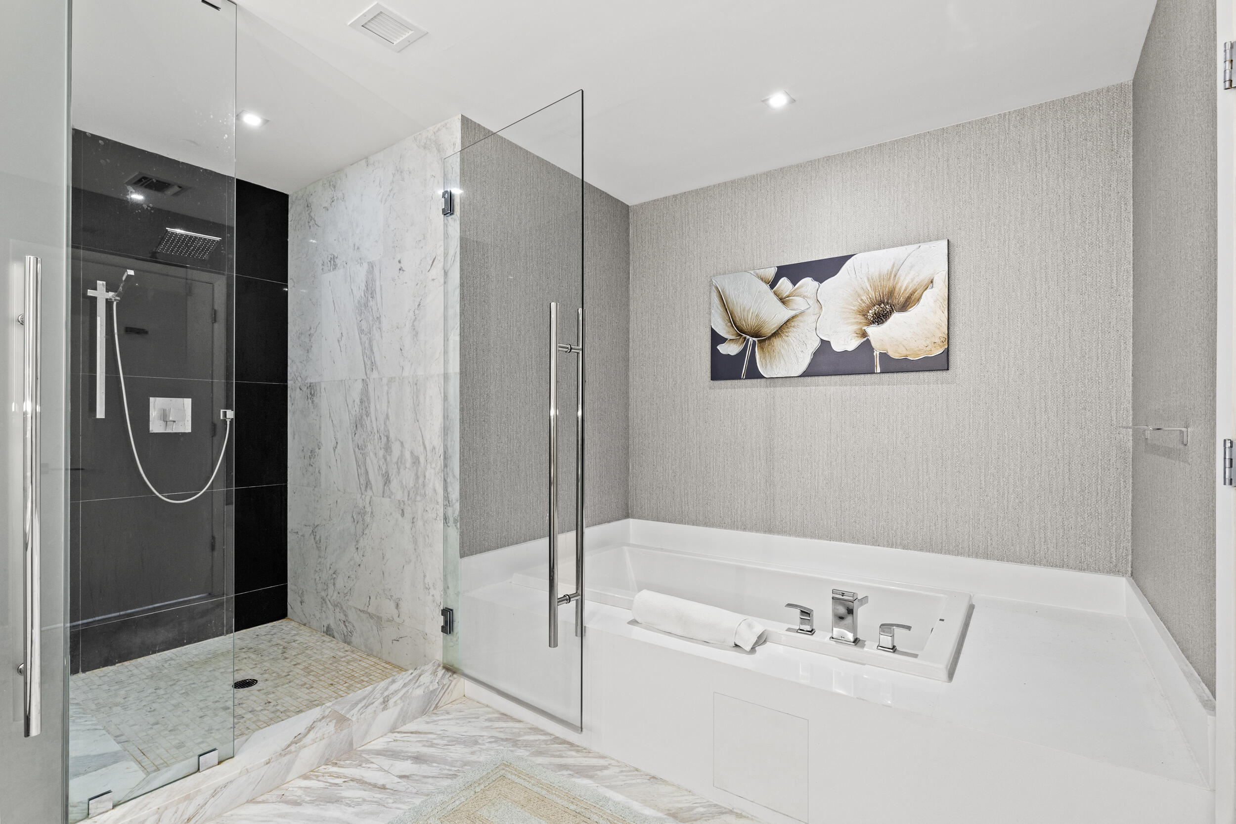 PARAMOUNT FT LAUDERDALE CONDO - Residential Lease