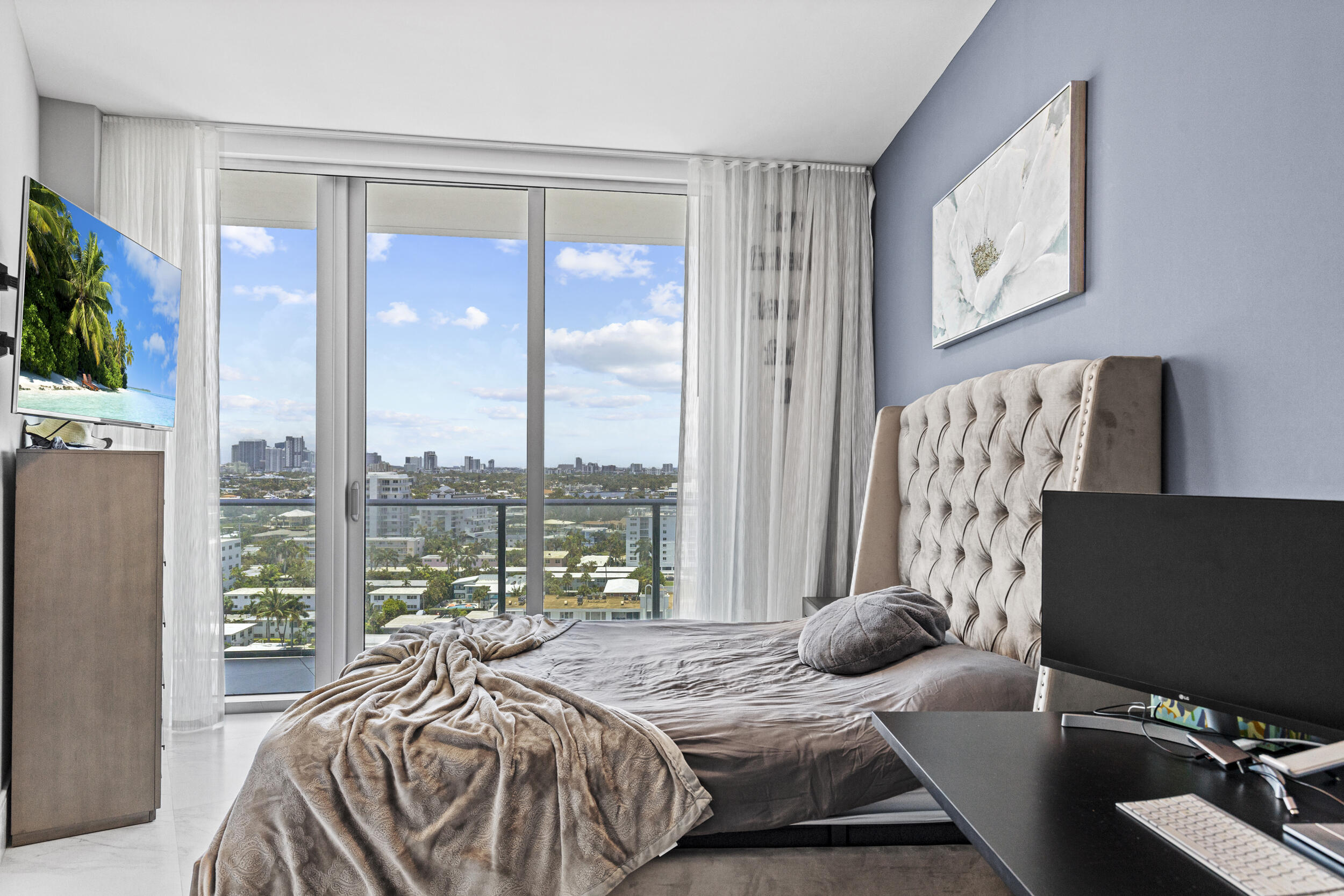 PARAMOUNT FT LAUDERDALE CONDO - Residential Lease