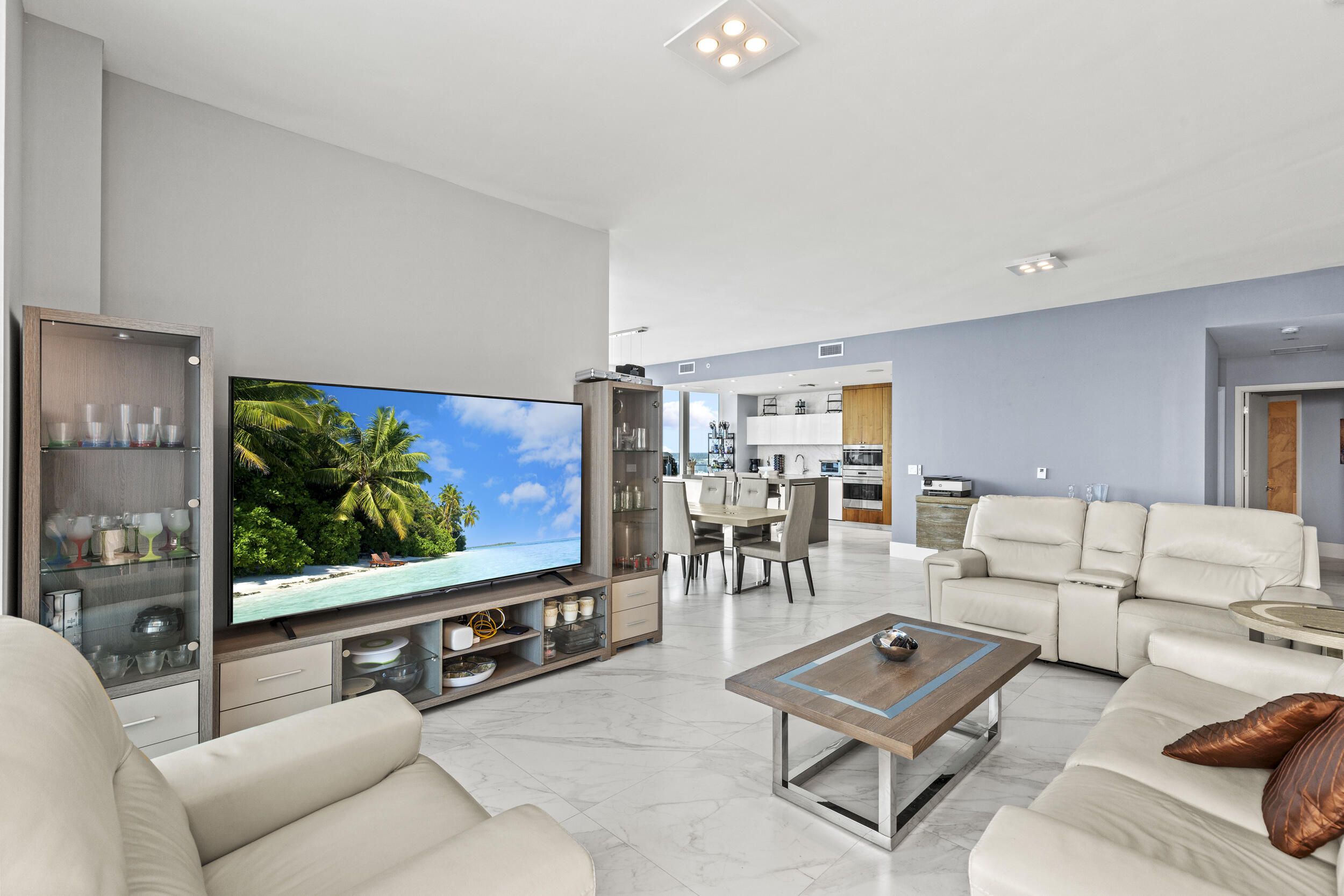 PARAMOUNT FT LAUDERDALE CONDO - Residential Lease