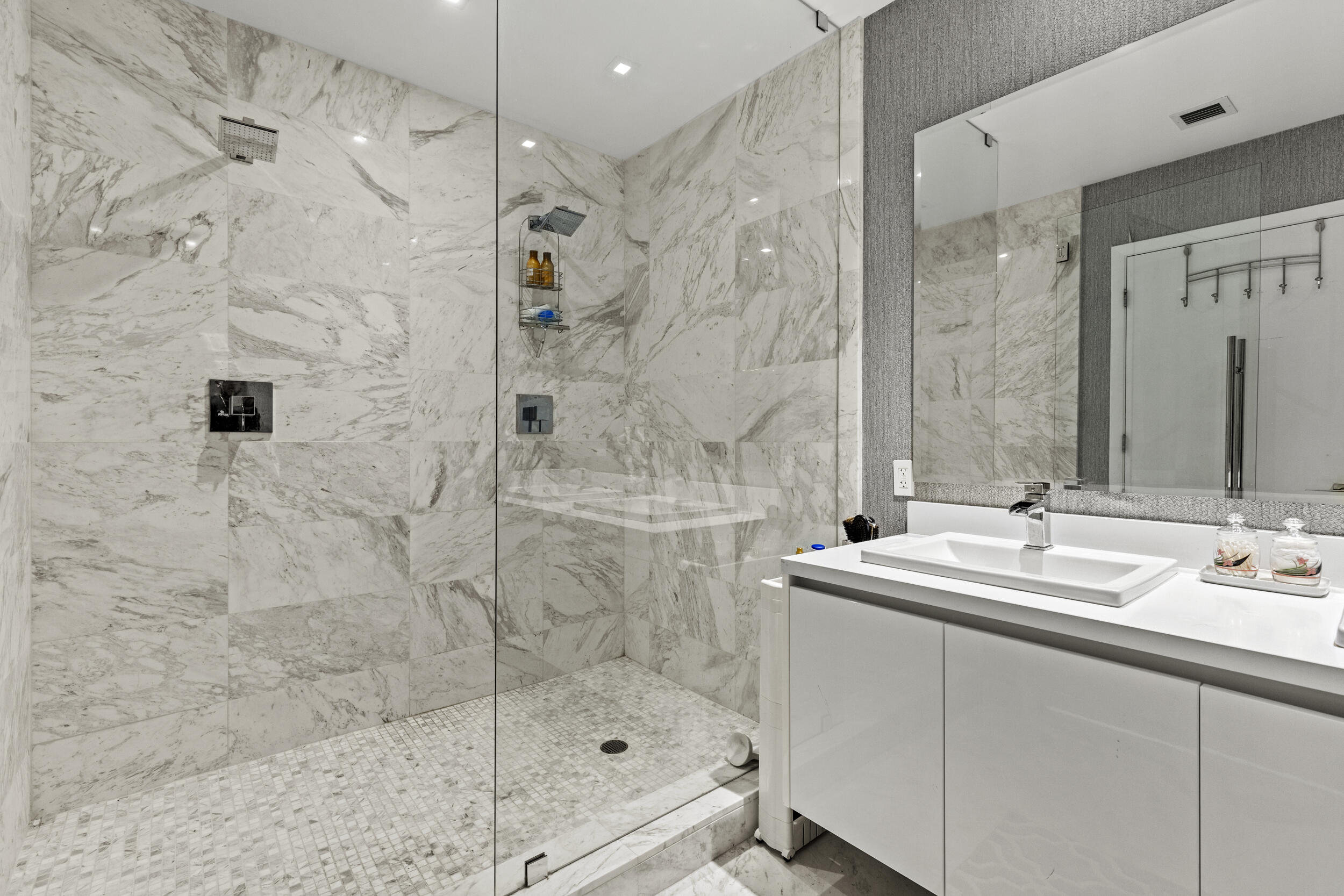 PARAMOUNT FT LAUDERDALE CONDO - Residential Lease