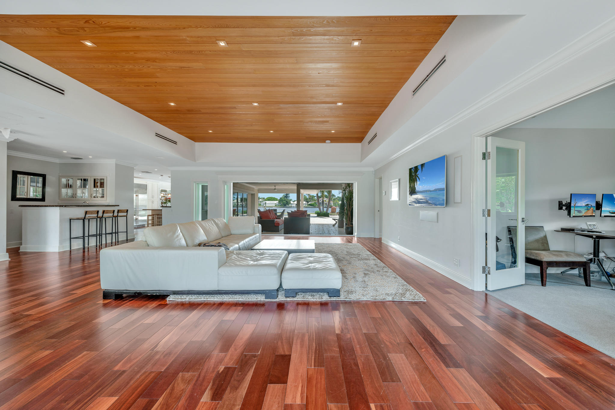 HIDDEN KEY NORTH - Residential