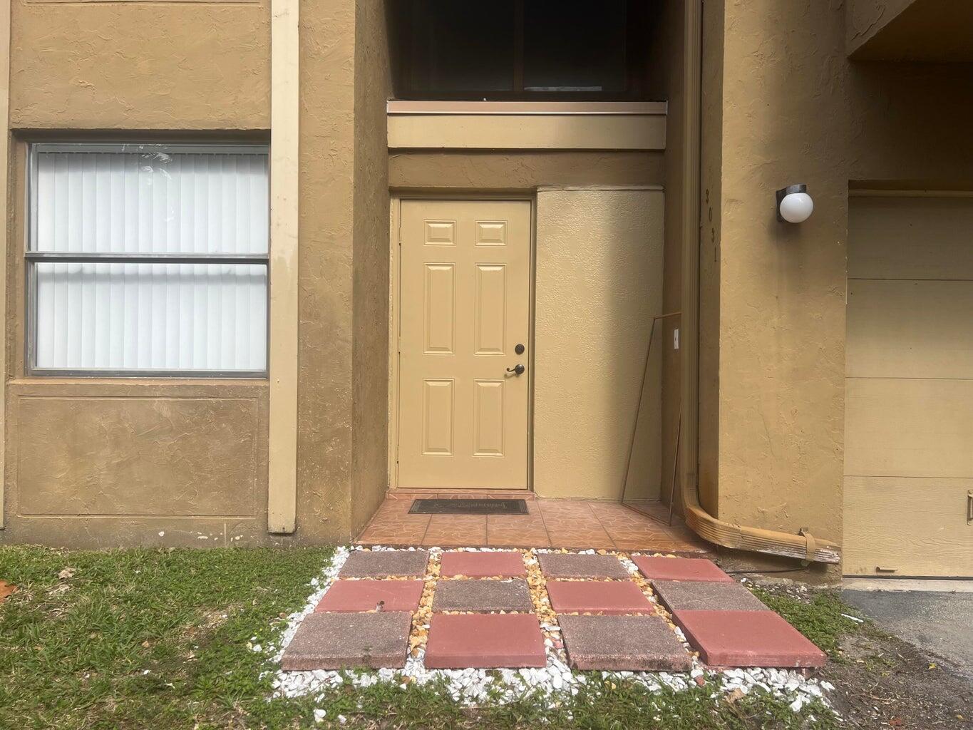 Well maintained, partially renovated townhouse located in the beautiful city of Miramar. This unit carries two spacious bedrooms and a large walk in closet. It is also located close to restaurants, major highways and A+ Schools making it a perfect choice for home buyers.
