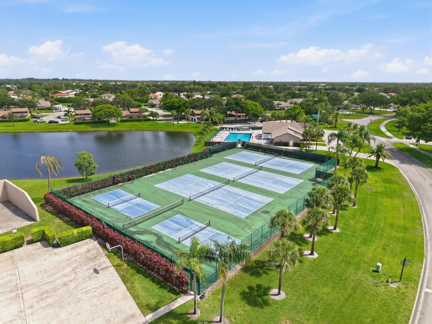 BOCA GARDENS - Residential