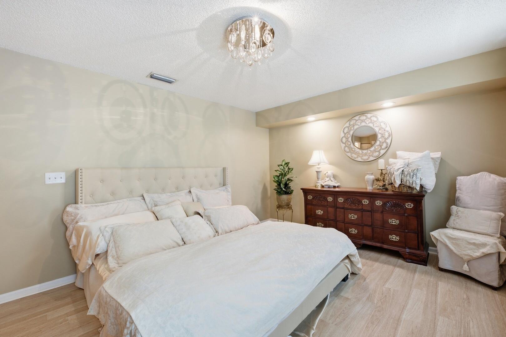 BOCA GARDENS - Residential