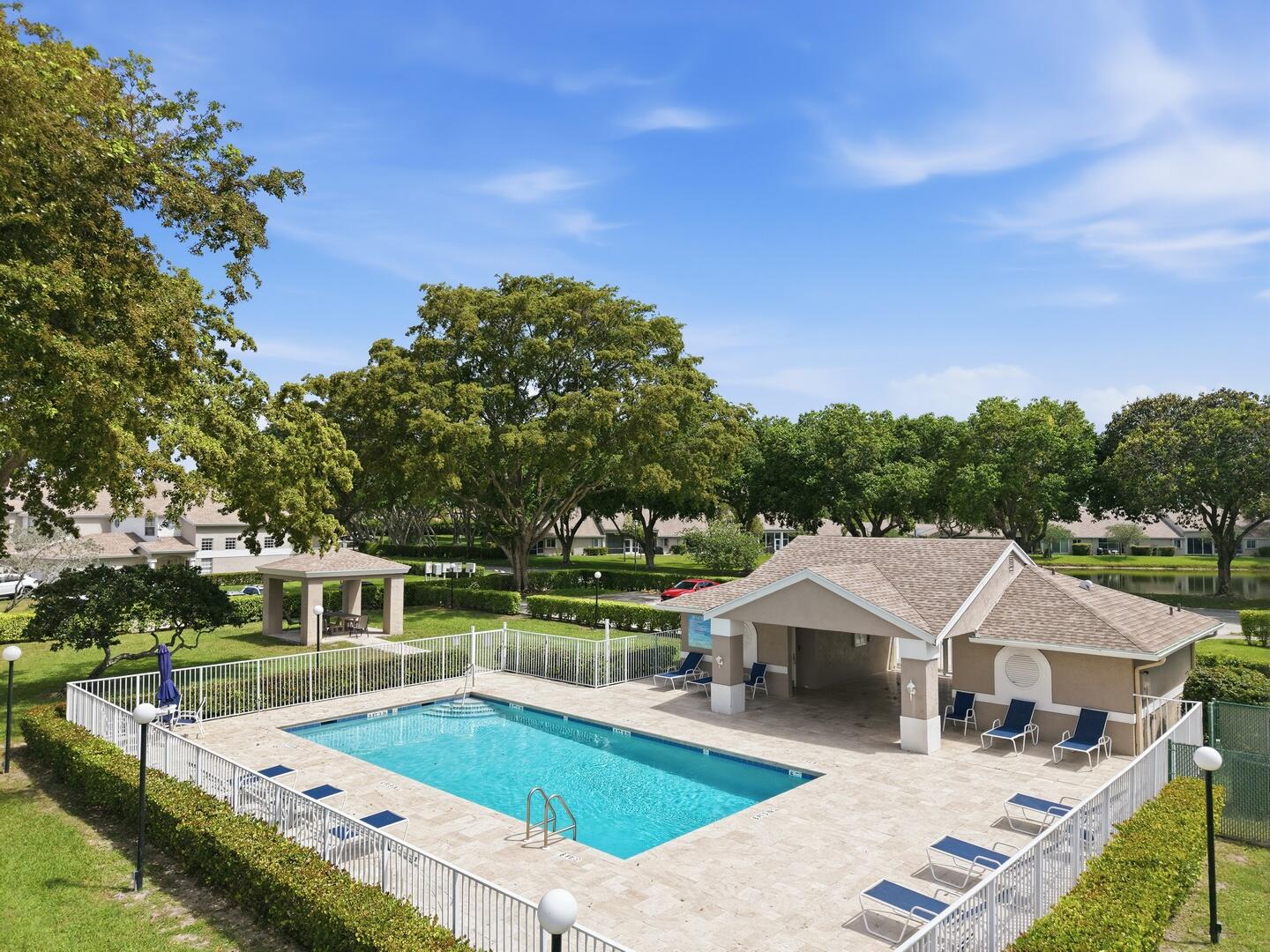 BOCA GARDENS - Residential
