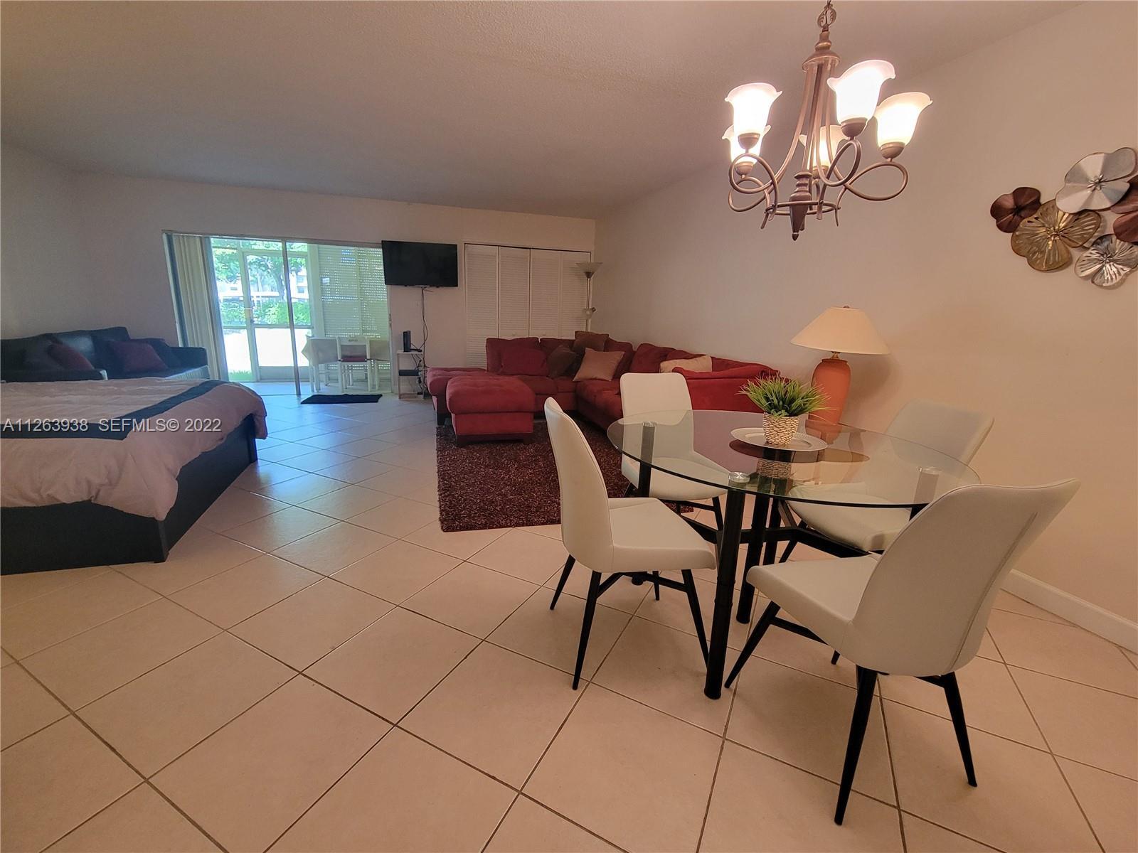 SANDALFOOT SOUTH TWO CONDO OR2089P775 - Residential
