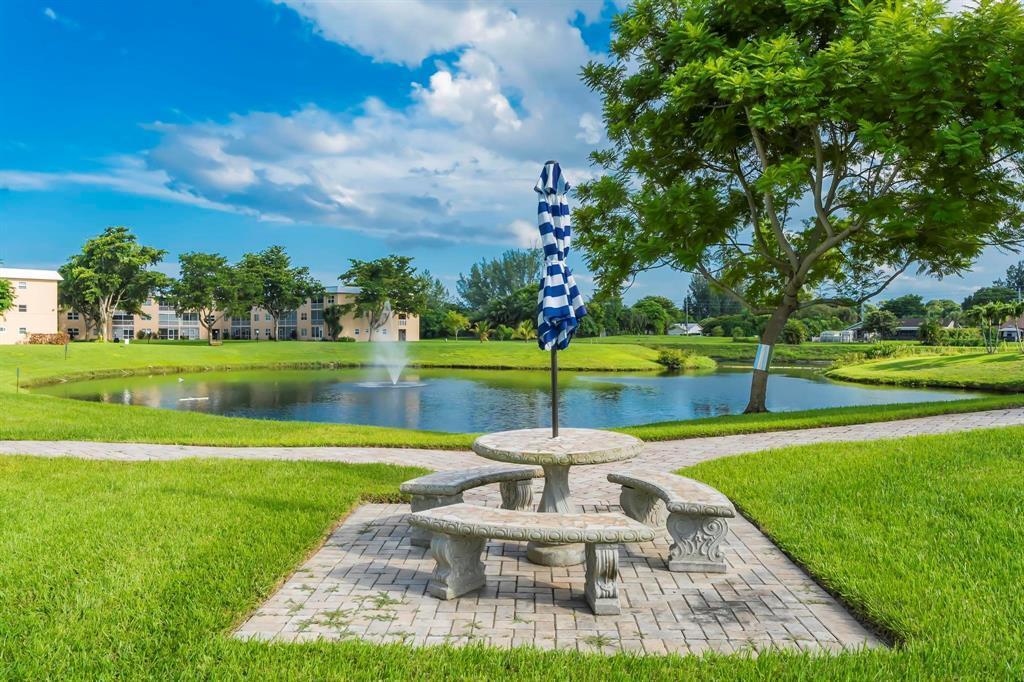 SANDALFOOT SOUTH TWO CONDO OR2089P775 - Residential