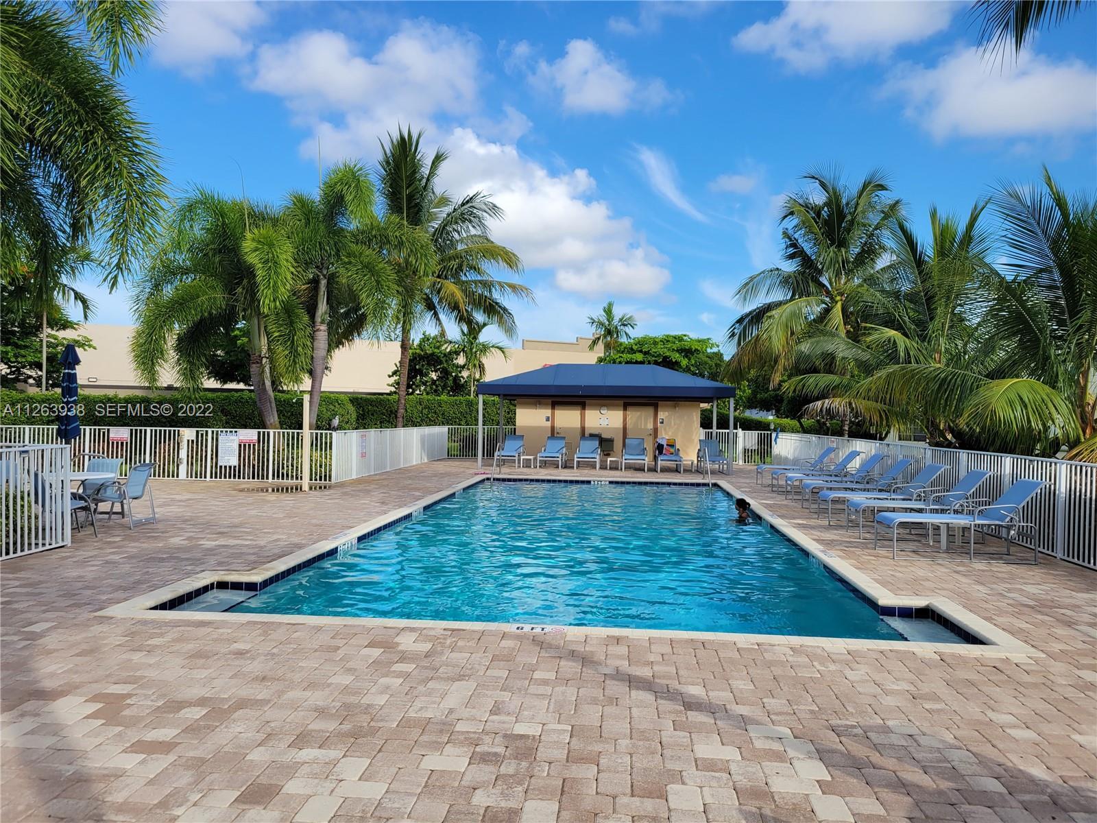 SANDALFOOT SOUTH TWO CONDO OR2089P775 - Residential