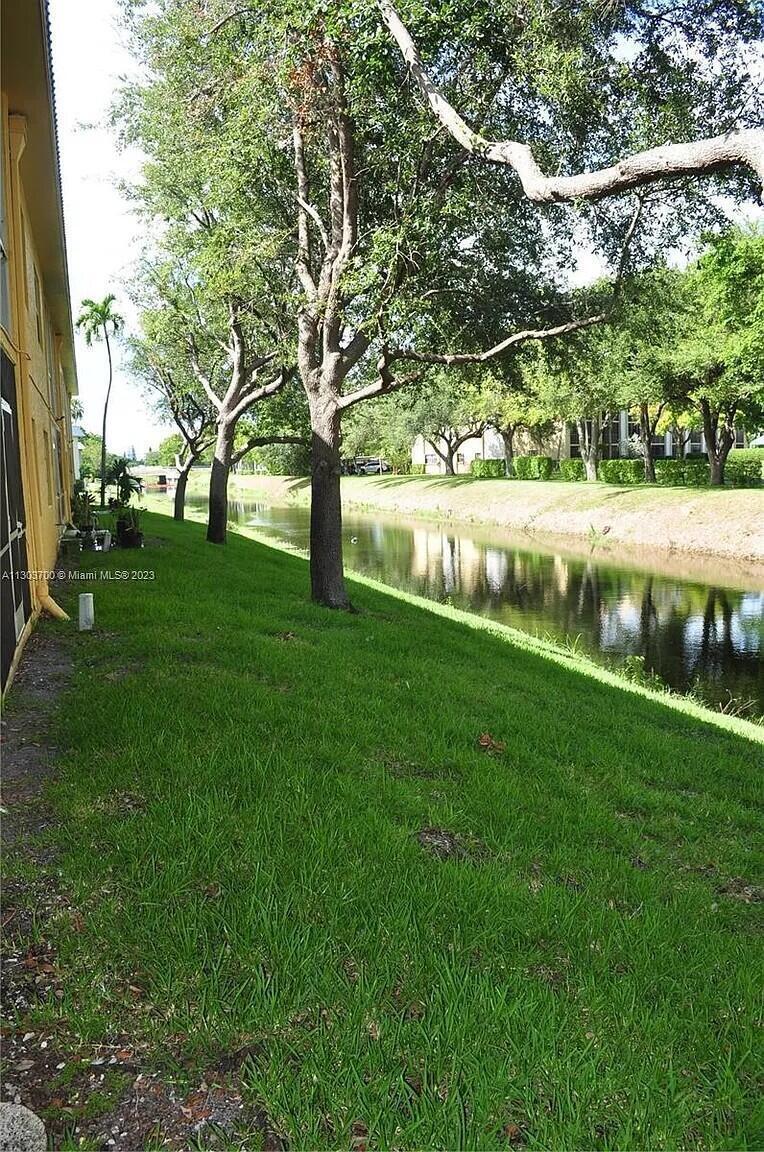 SANDALFOOT SOUTH TWO CONDO OR2089P775 - Residential