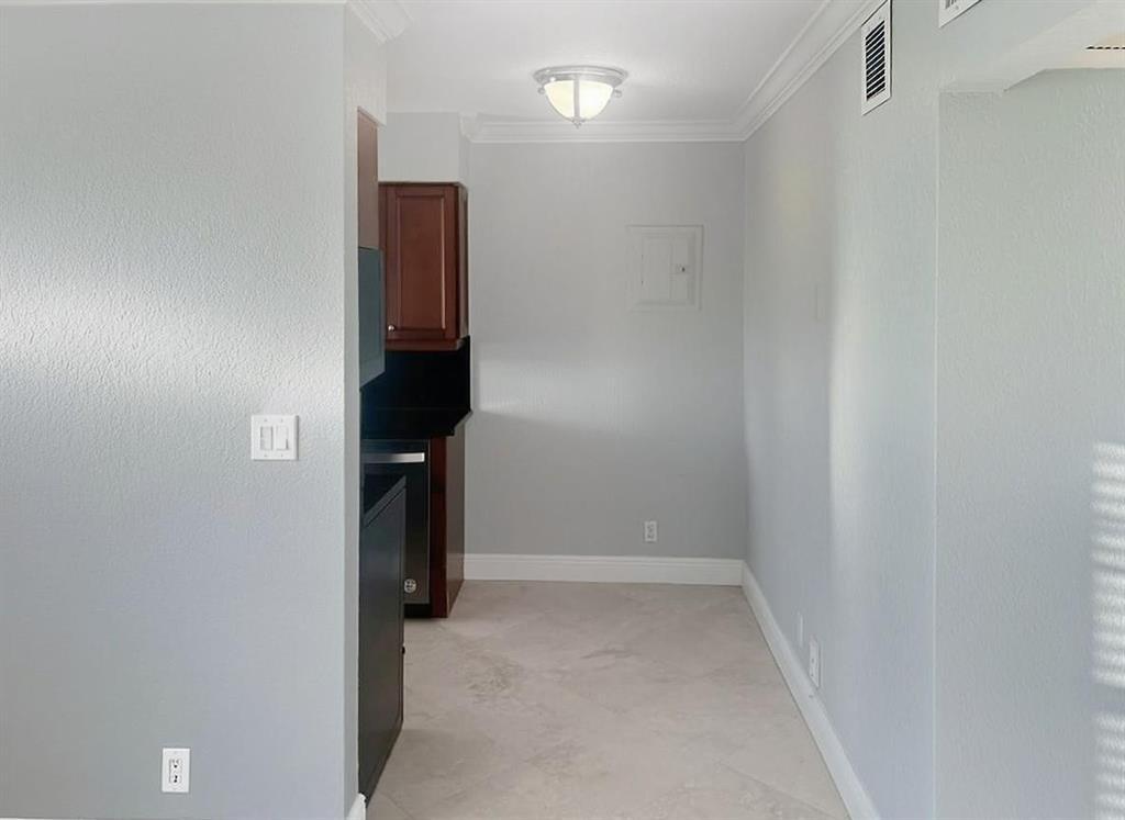WILTON LAKE CONDOMINIUM - Residential Lease