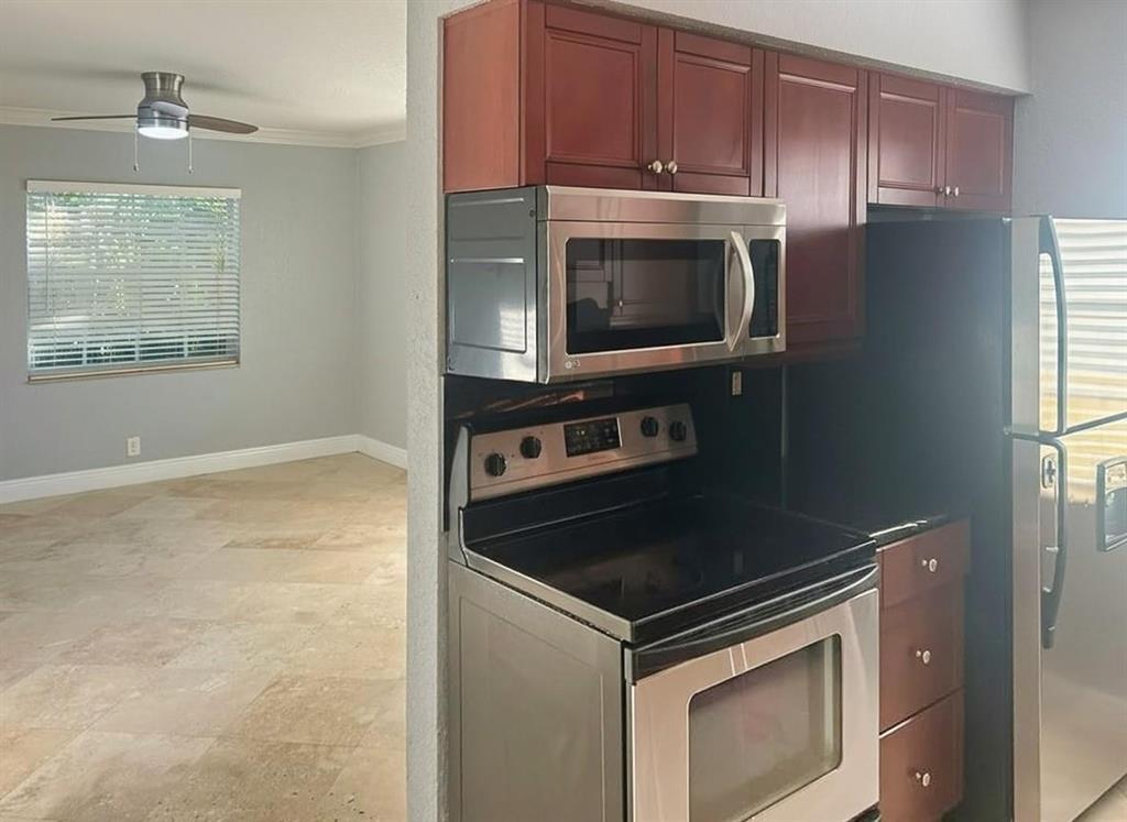 WILTON LAKE CONDOMINIUM - Residential Lease