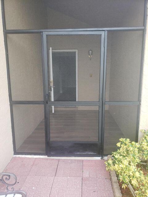 AMERICAN HOMES AT BOCA RATON 10 - Residential Lease