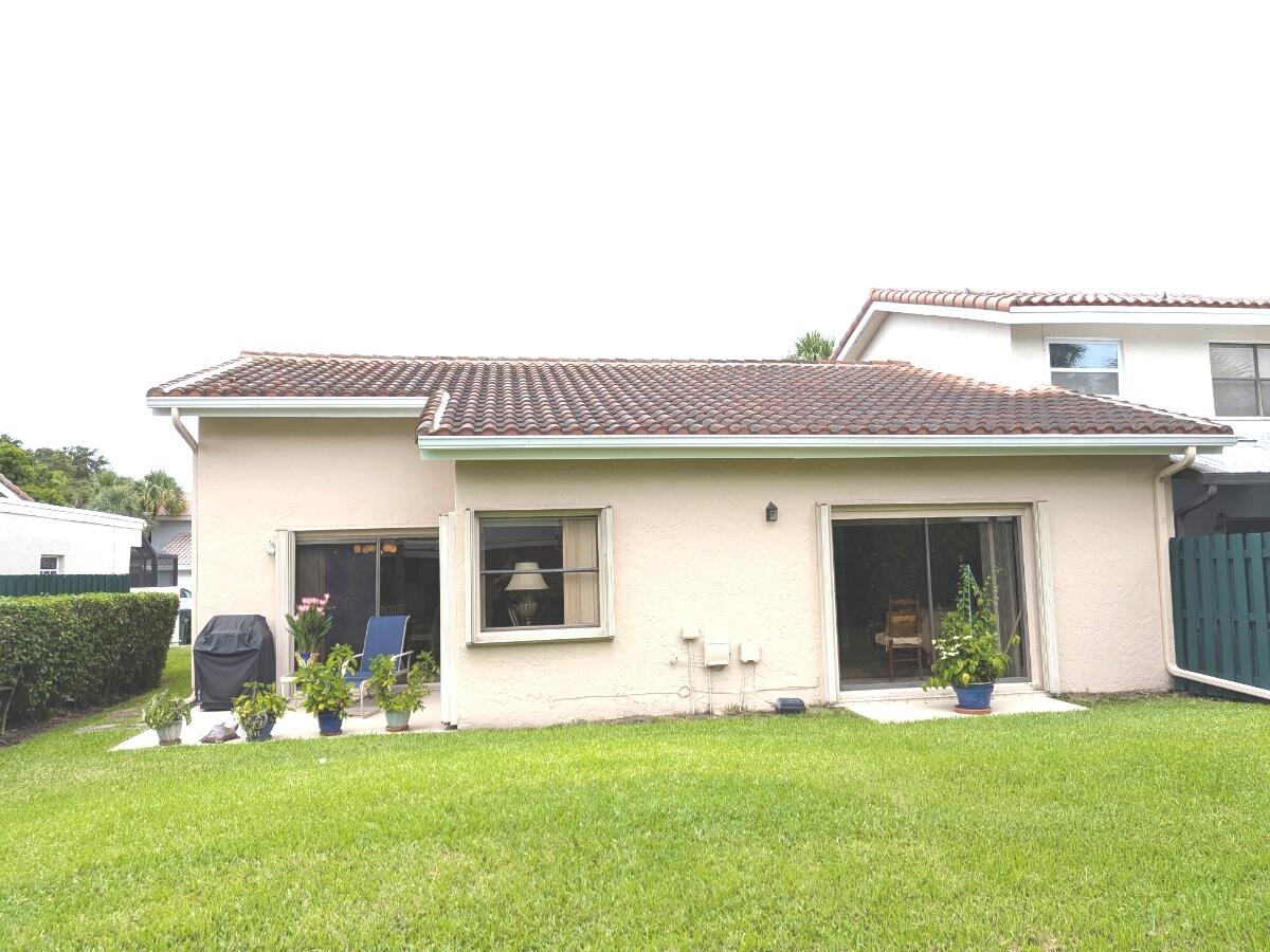 Estada - Residential Lease