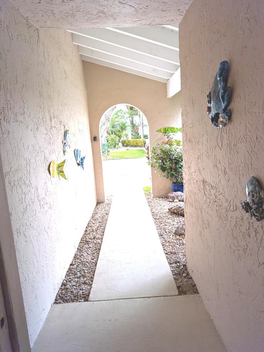 Estada - Residential Lease