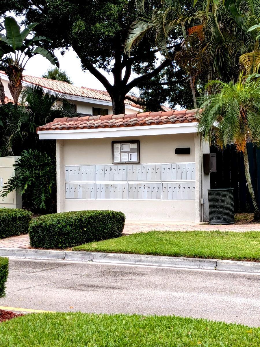 Estada - Residential Lease