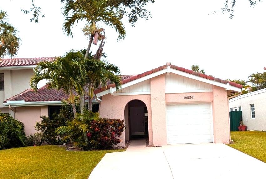 Estada - Residential Lease