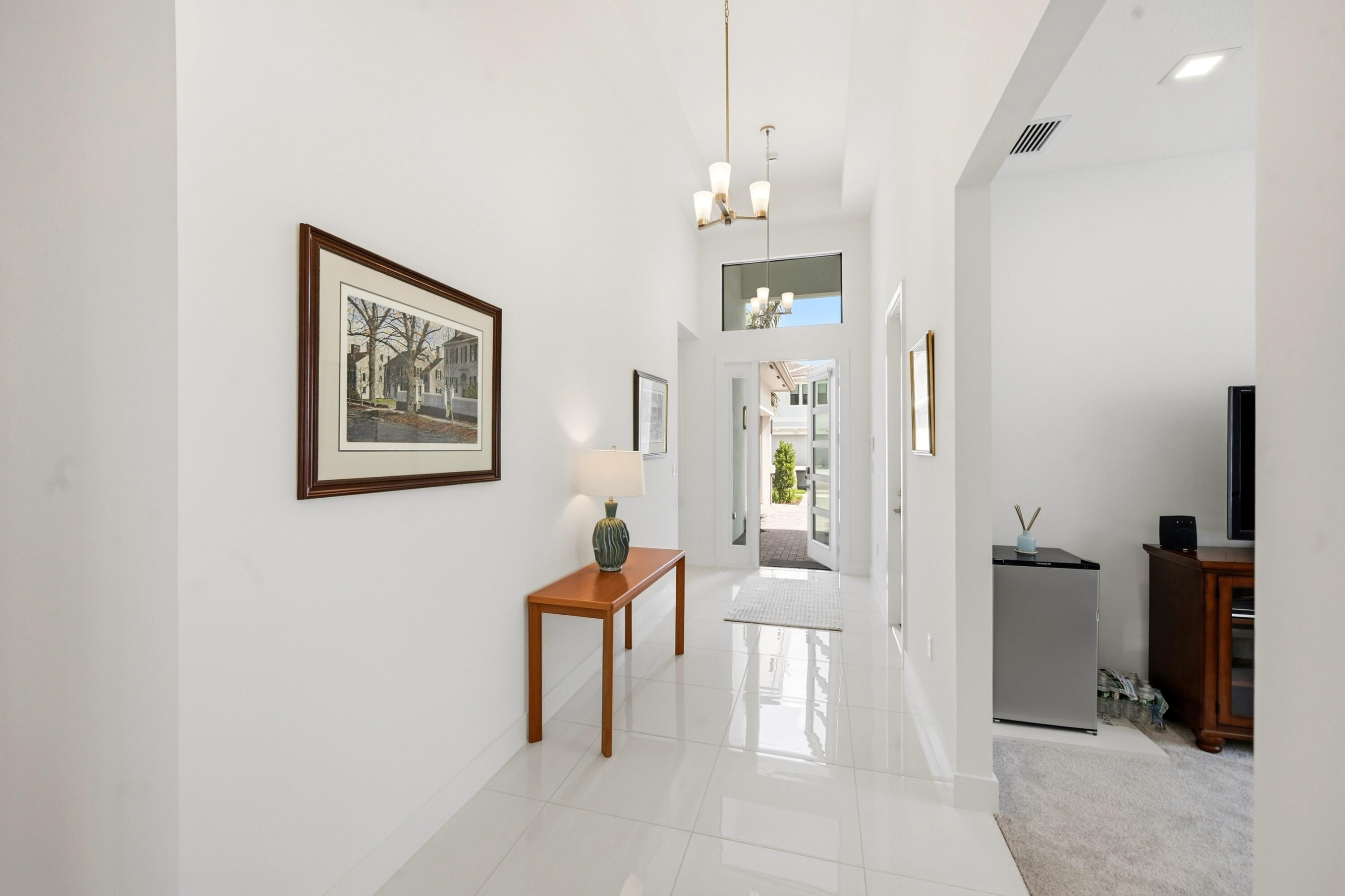 AVENIR POD - Residential Lease
