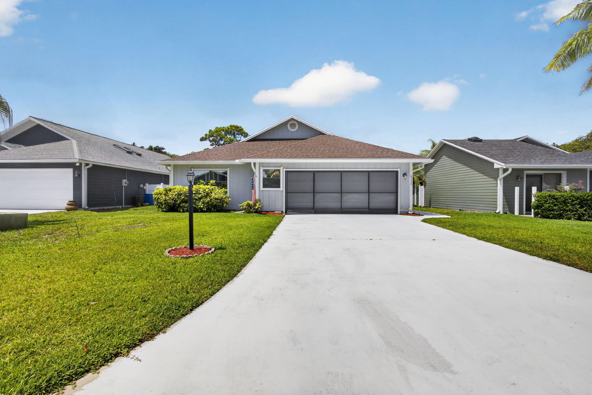 Welcome to paradise in the highly desirable Amherst community of Heritage Ridge in beautiful Hobe Sound! This spacious 3-bedroom single-family home offers over 2,000 square feet of comfortable Florida living nestled within one of the Treasure Coast's most sought-after golf communities.  Enjoy very low HOA fees while taking advantage of resort-style amenities including an Olympic-size pool, relaxing hot tub, pickleball courts, tennis courts, clubhouse, and more. Golf enthusiasts will love the public championship golf course complete with a restaurant and bar just moments from home  Perfectly located just east of US-1 and only minutes to the pristine beaches of Jupiter Island, this home also offers quick access to charming downtown Hobe Sound, local dining, shopping, and entertainment.   Perfectly located just east of US-1 and only minutes to the pristine beaches of Jupiter Island, this home also offers quick access to charming downtown Hobe Sound, local dining, shopping, and entertainment.  Whether you're looking for a full-time residence, seasonal retreat, or golf lifestyle getaway, this home delivers the best of coastal Florida living in an unbeatable location!