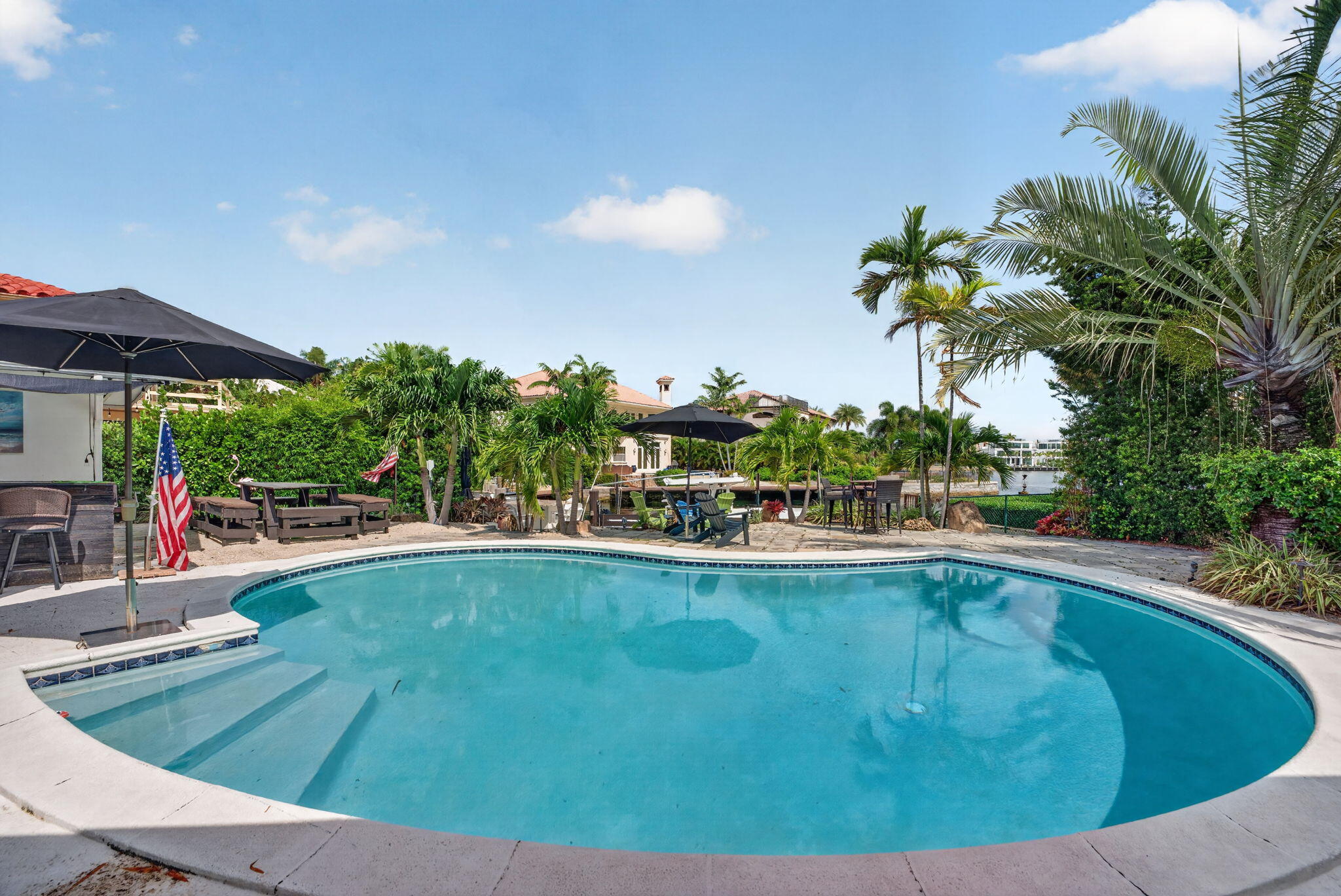 SANTA BARBARA SHORES - Residential Lease