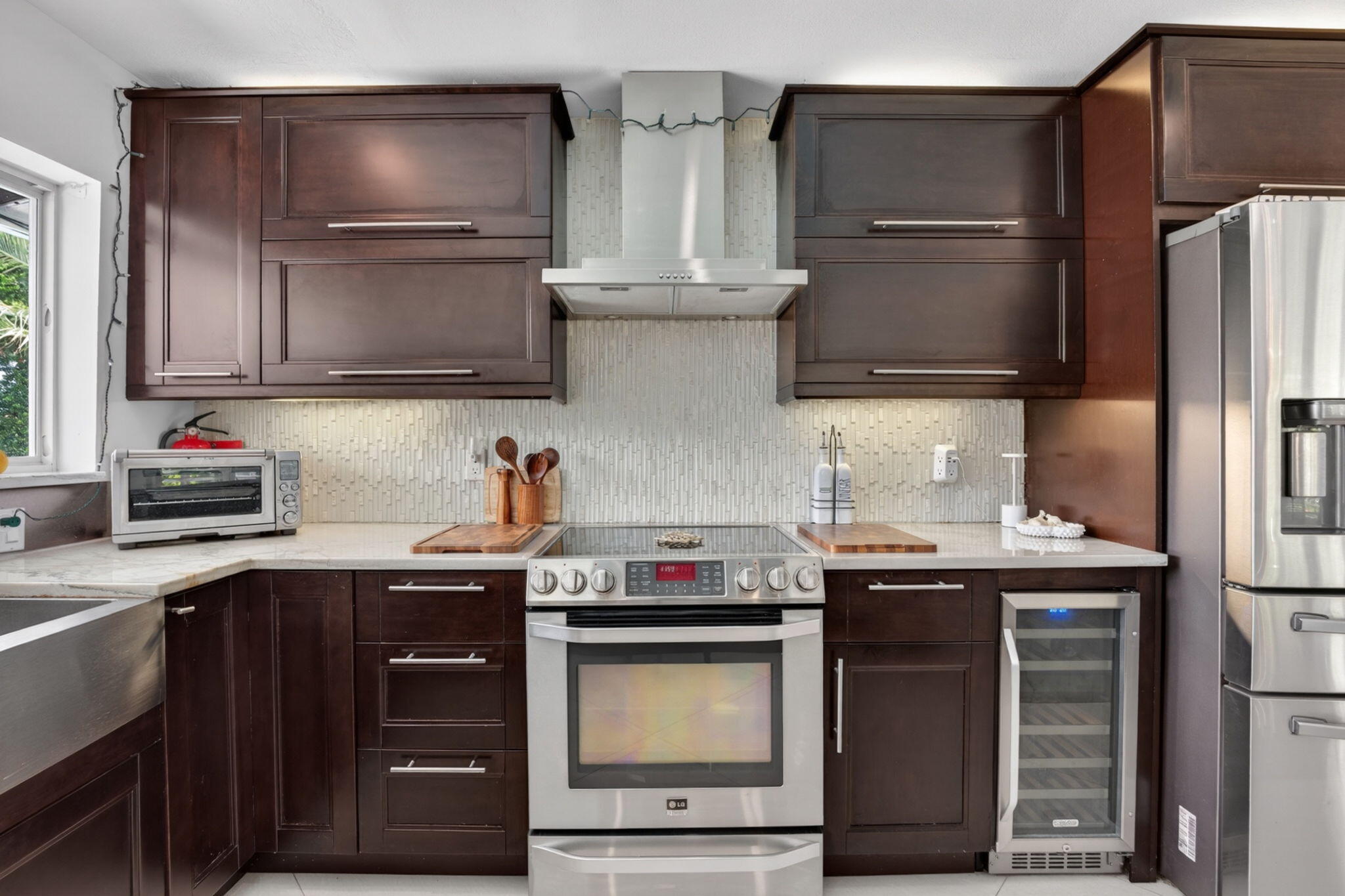 SANTA BARBARA SHORES - Residential Lease