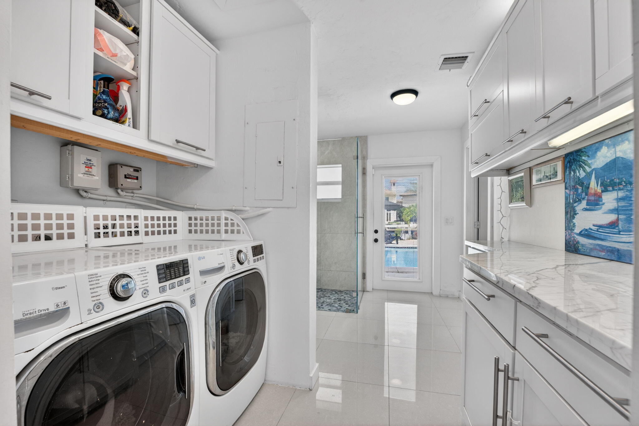 SANTA BARBARA SHORES - Residential Lease