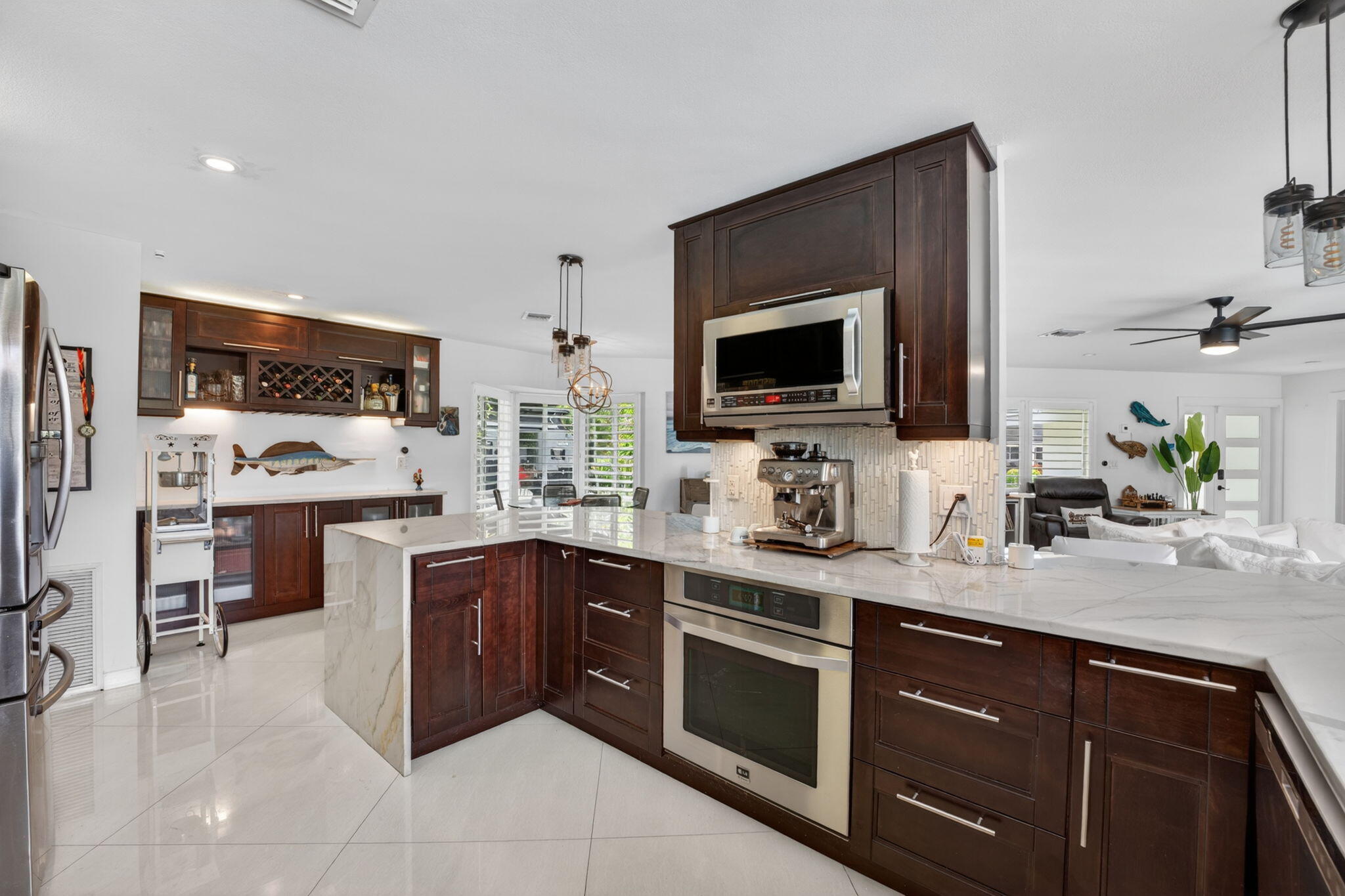 SANTA BARBARA SHORES - Residential Lease