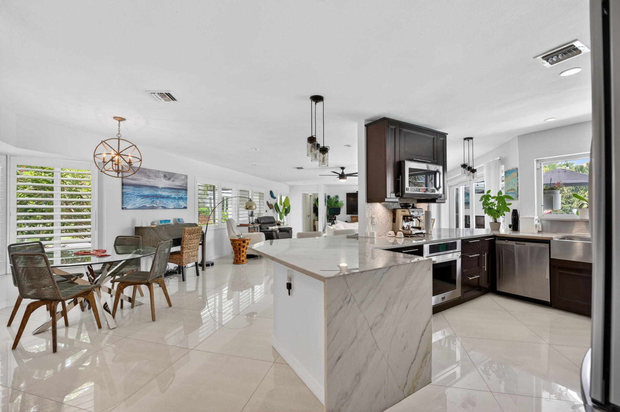 SANTA BARBARA SHORES - Residential Lease