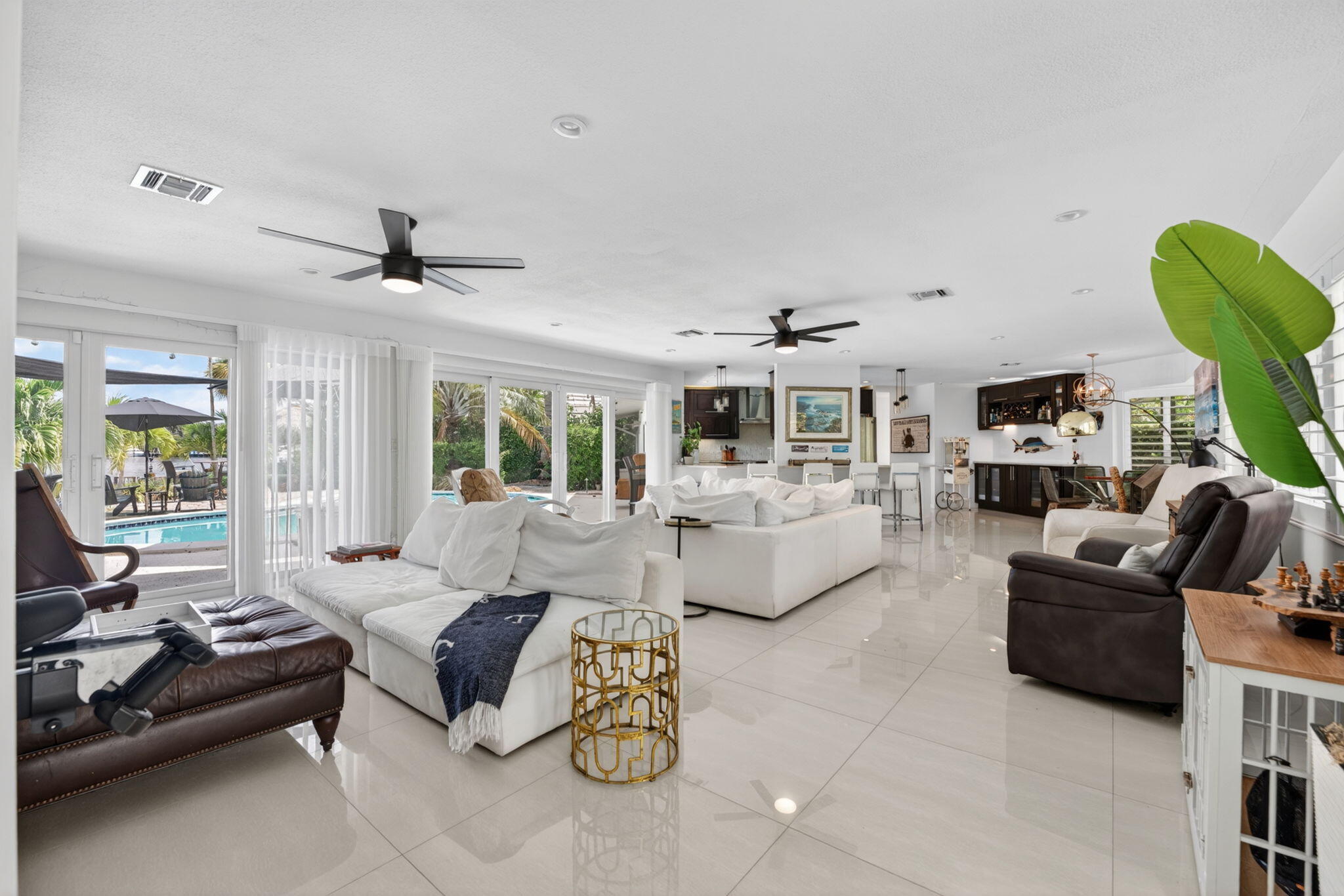 SANTA BARBARA SHORES - Residential Lease