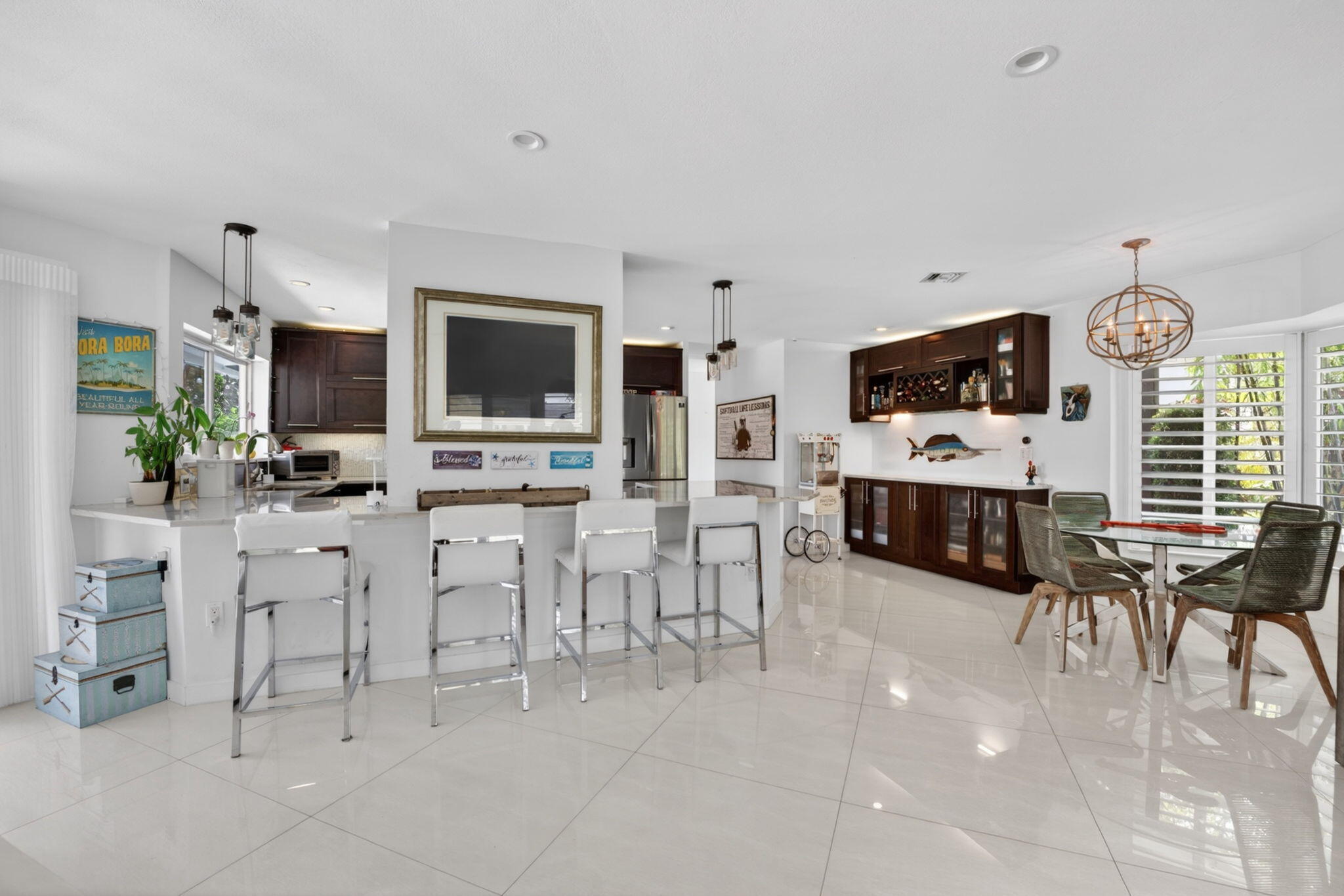 SANTA BARBARA SHORES - Residential Lease