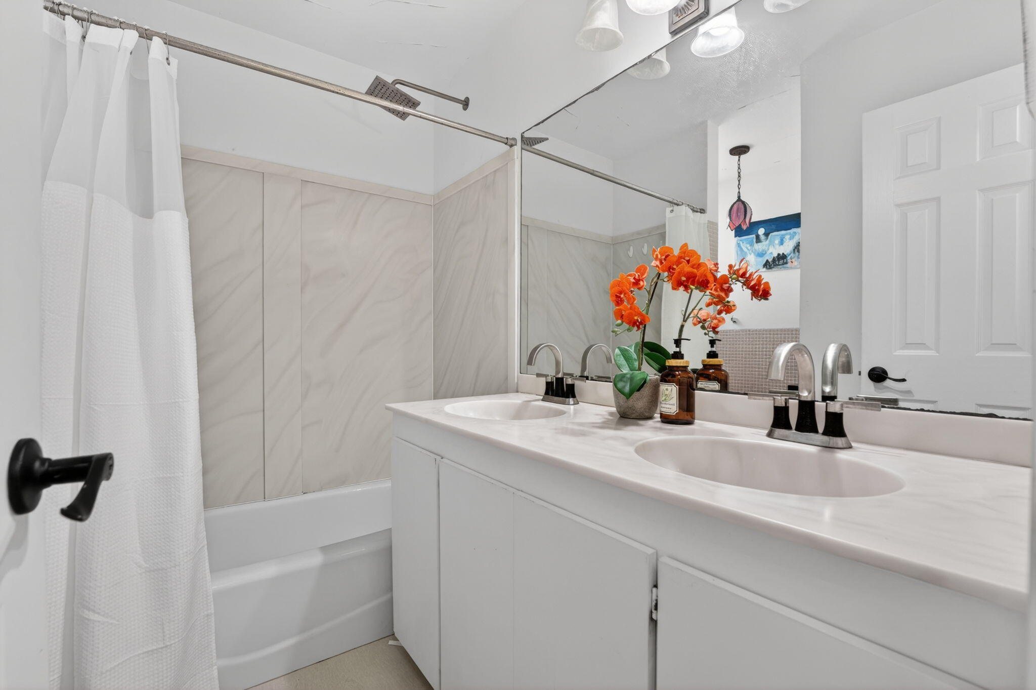 SANTA BARBARA SHORES - Residential Lease