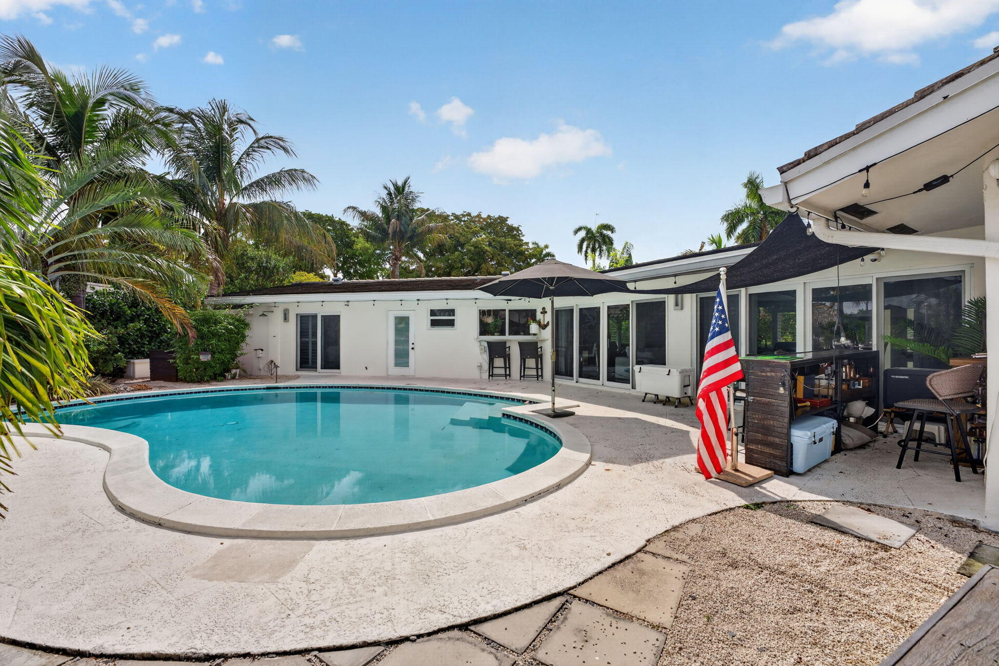 SANTA BARBARA SHORES - Residential Lease